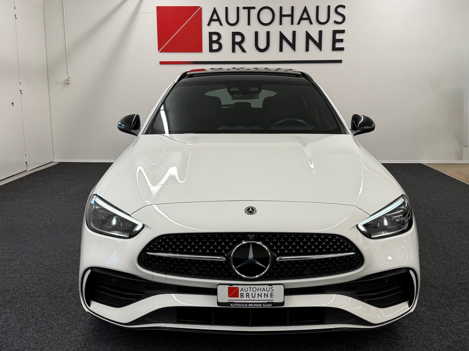 MERCEDES-BENZ C 220 d T 4Matic AMG Line-image-1