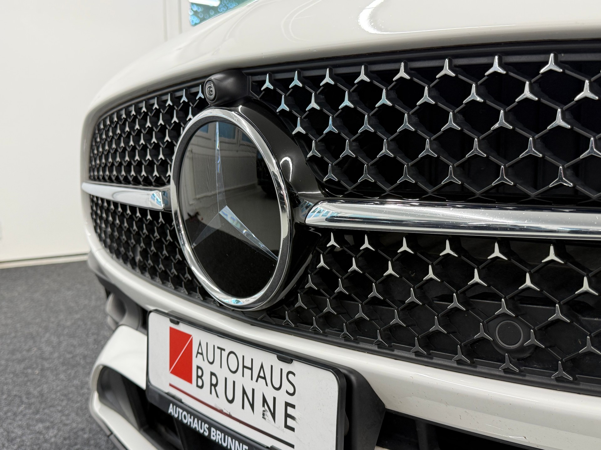 MERCEDES-BENZ C 220 d T 4Matic AMG Line-image-11