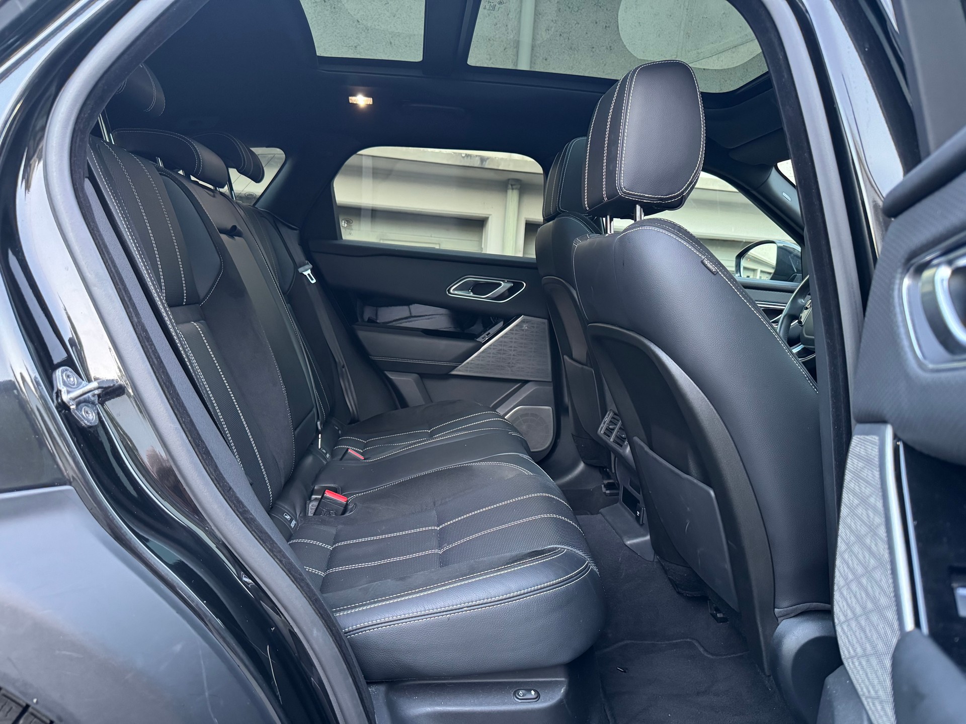 LAND ROVER Range Rover Velar R-Dynamic P 300 S Automatic-image-10