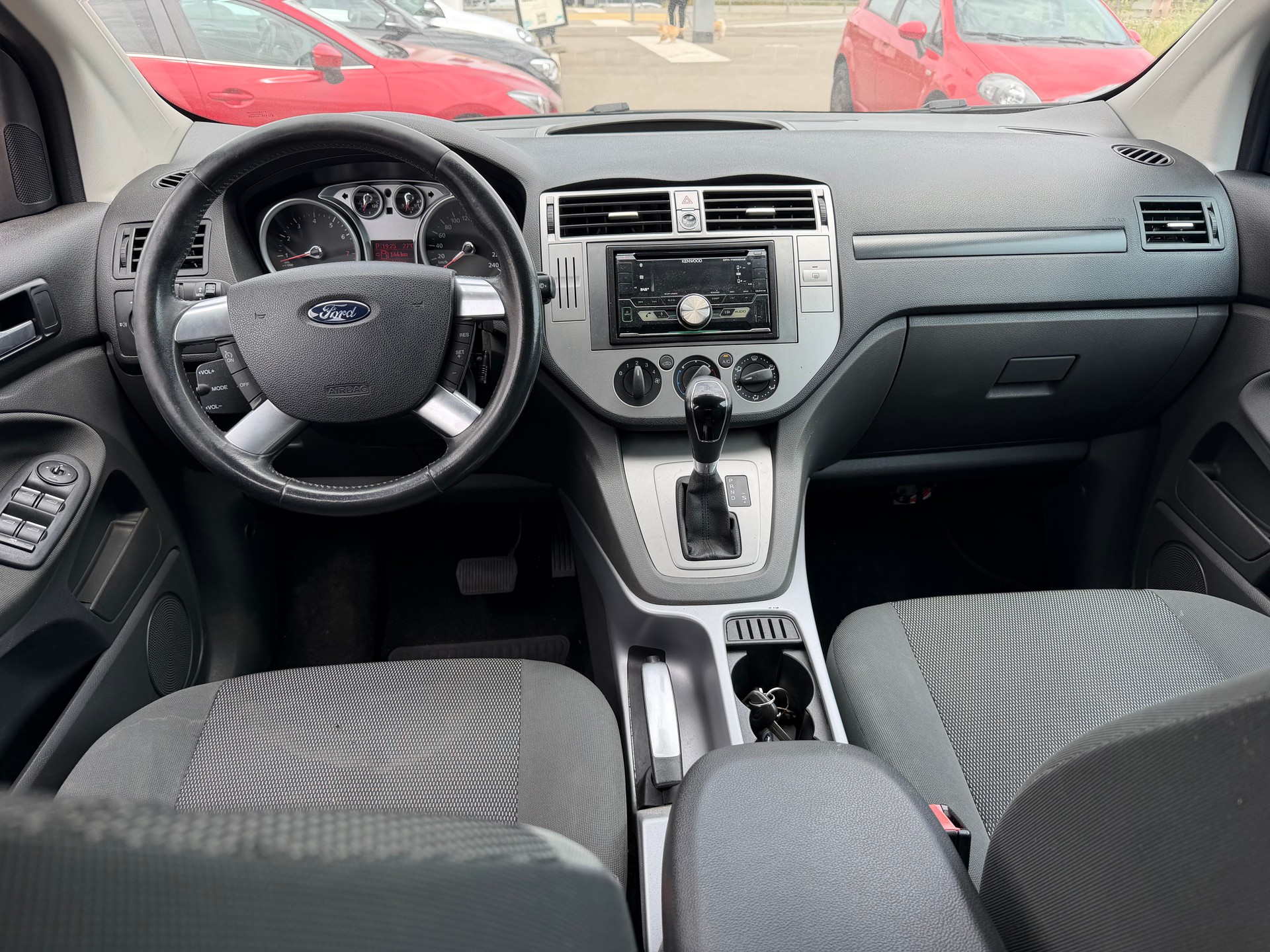 FORD Kuga 2.5 Turbo Carving 4WD Automatic-image-8