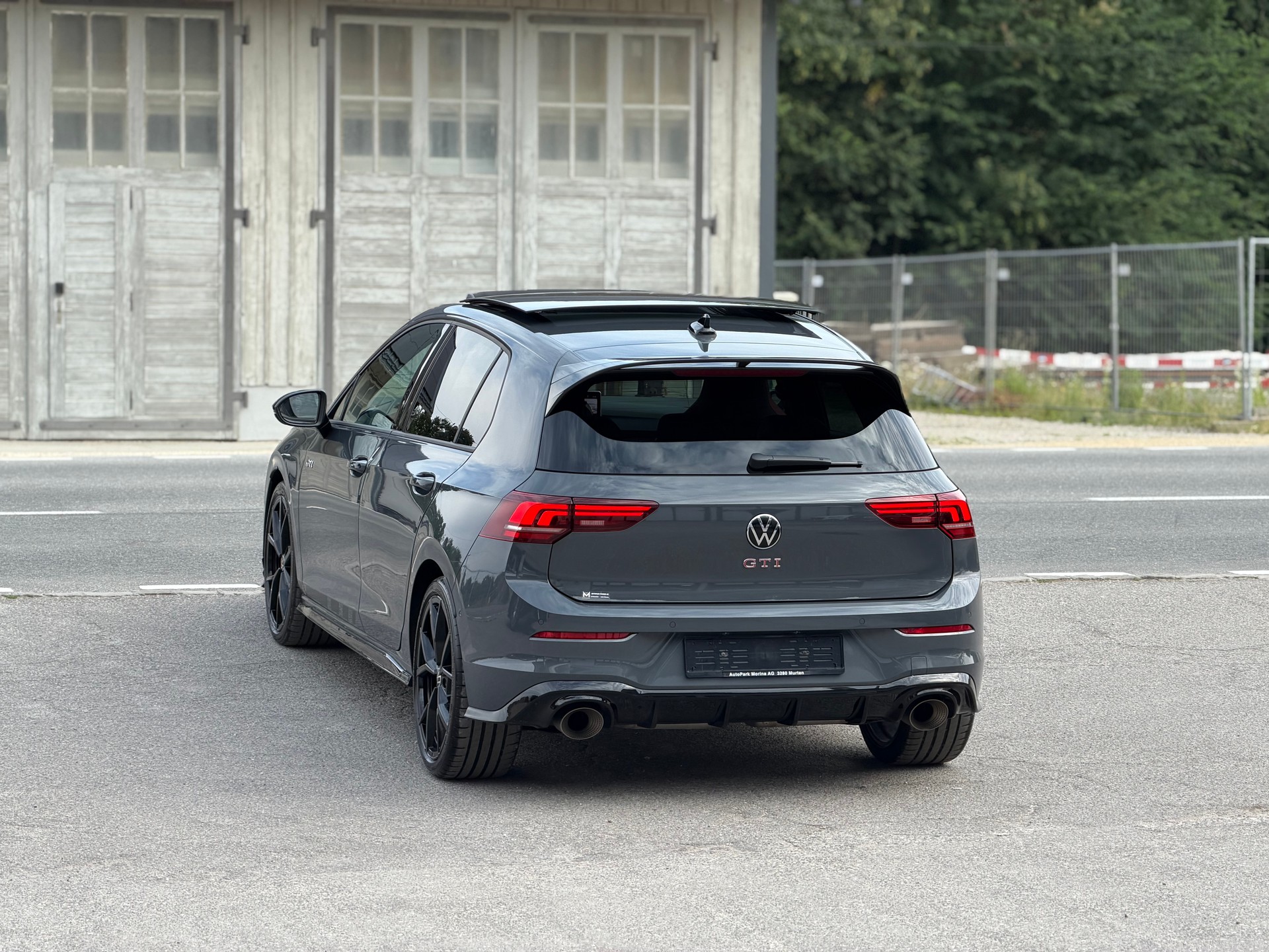 VW Golf 2.0 TSI GTI Clubsport DSG Akrapovic-image-6