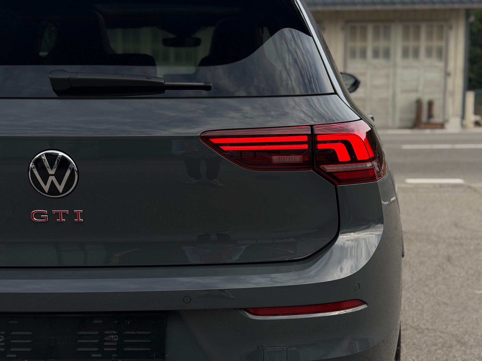 VW Golf 2.0 TSI GTI Clubsport DSG Akrapovic-image-7