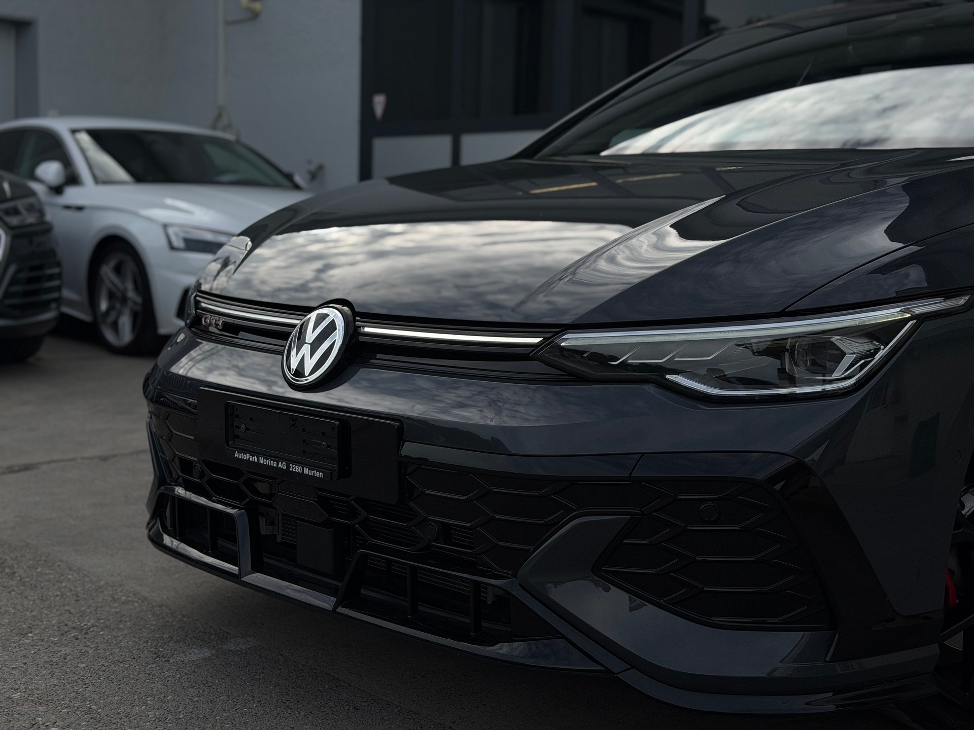 VW Golf 2.0 TSI GTI Clubsport DSG Akrapovic-image-8