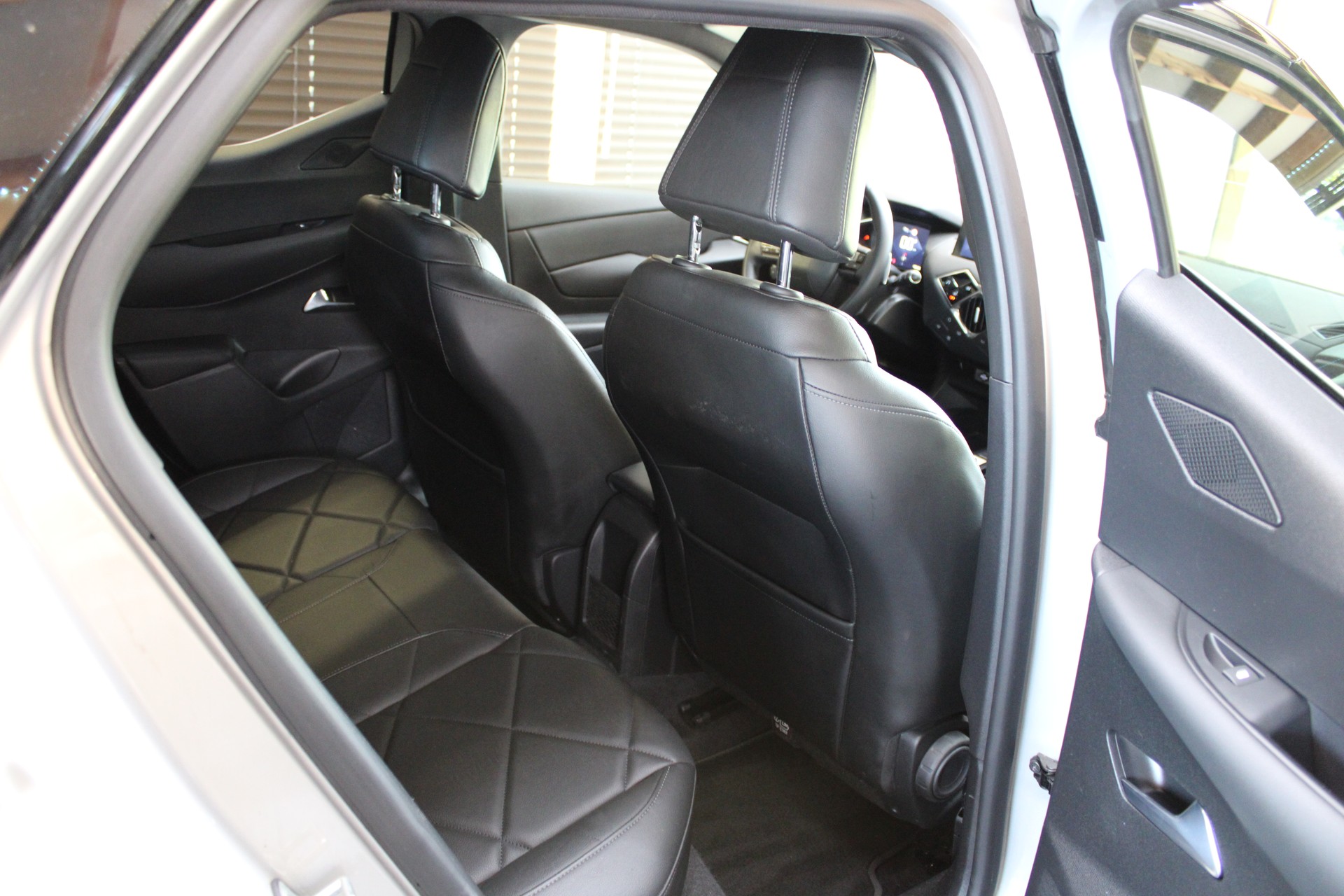 DS AUTOMOBILES DS 3 Crossback 1.2 PureTech Bastille EAT8-image-7