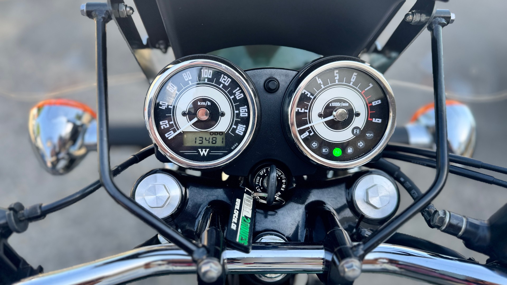 KAWASAKI W 800-image-8