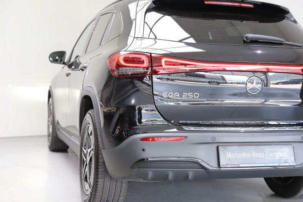 MERCEDES-BENZ EQA 250-image-3