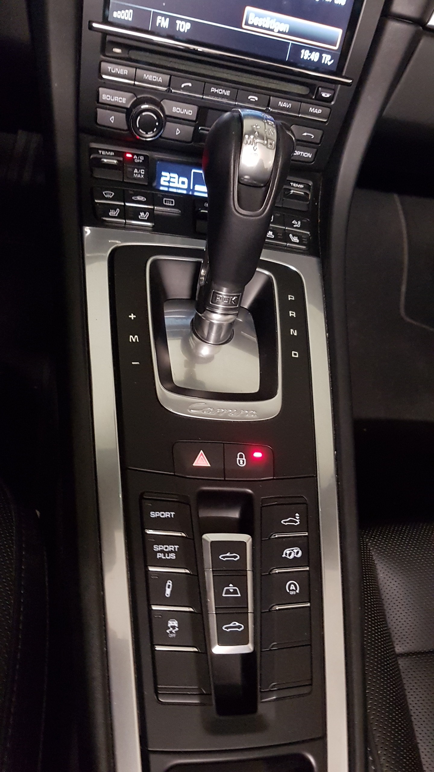 PORSCHE 991 4S-image-12