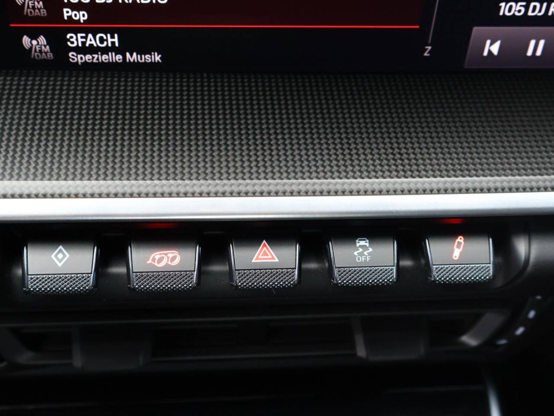 PORSCHE 911 Carrera 4S-image-19
