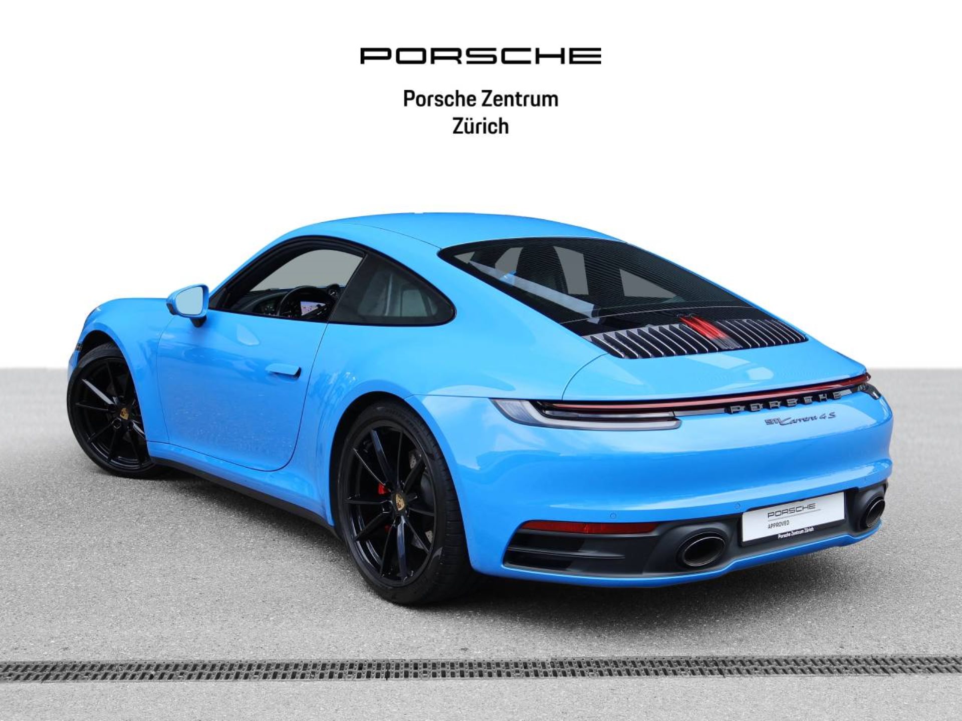 PORSCHE 911 Carrera 4S-image-2