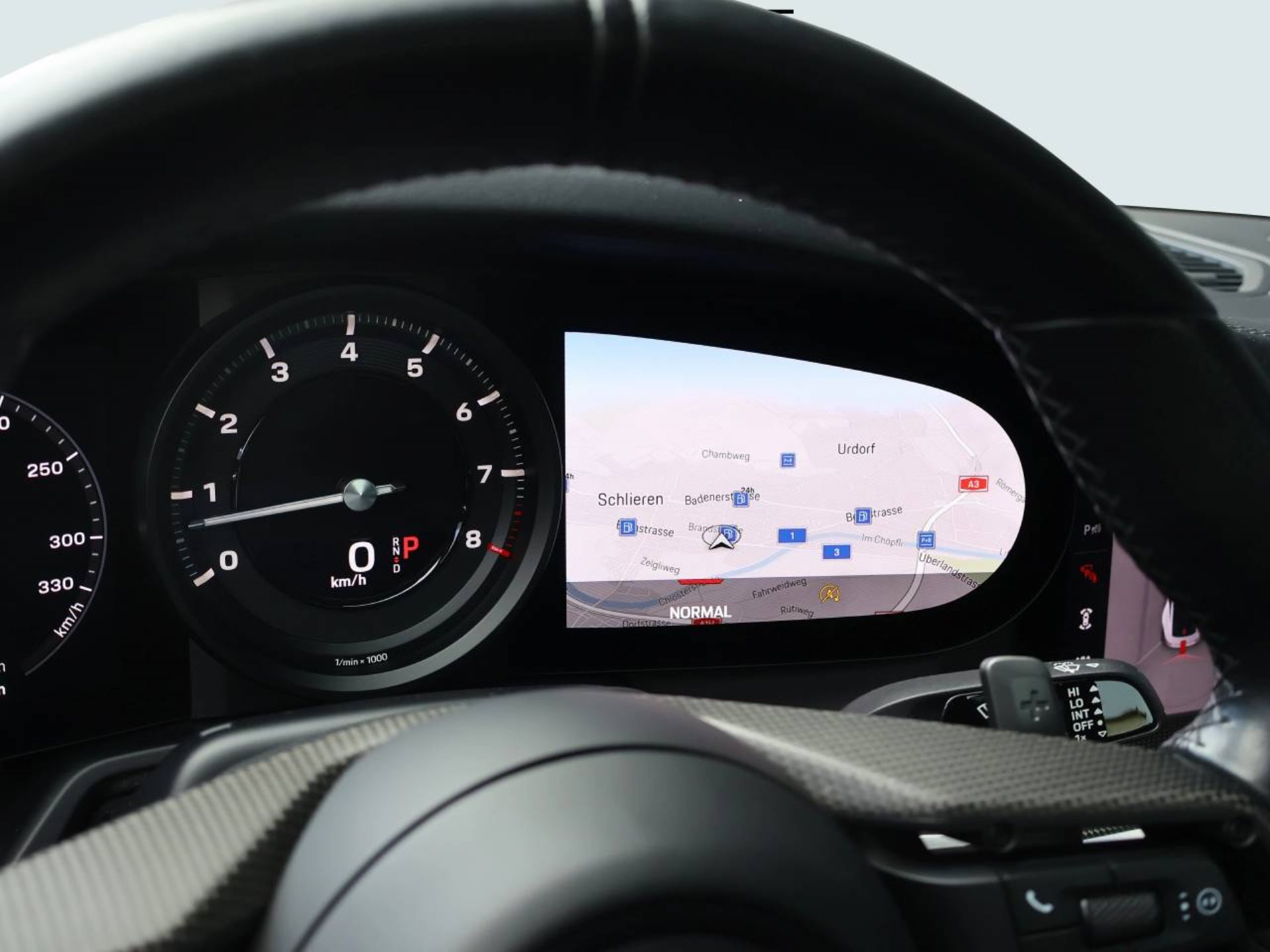 PORSCHE 911 Carrera 4S-image-22