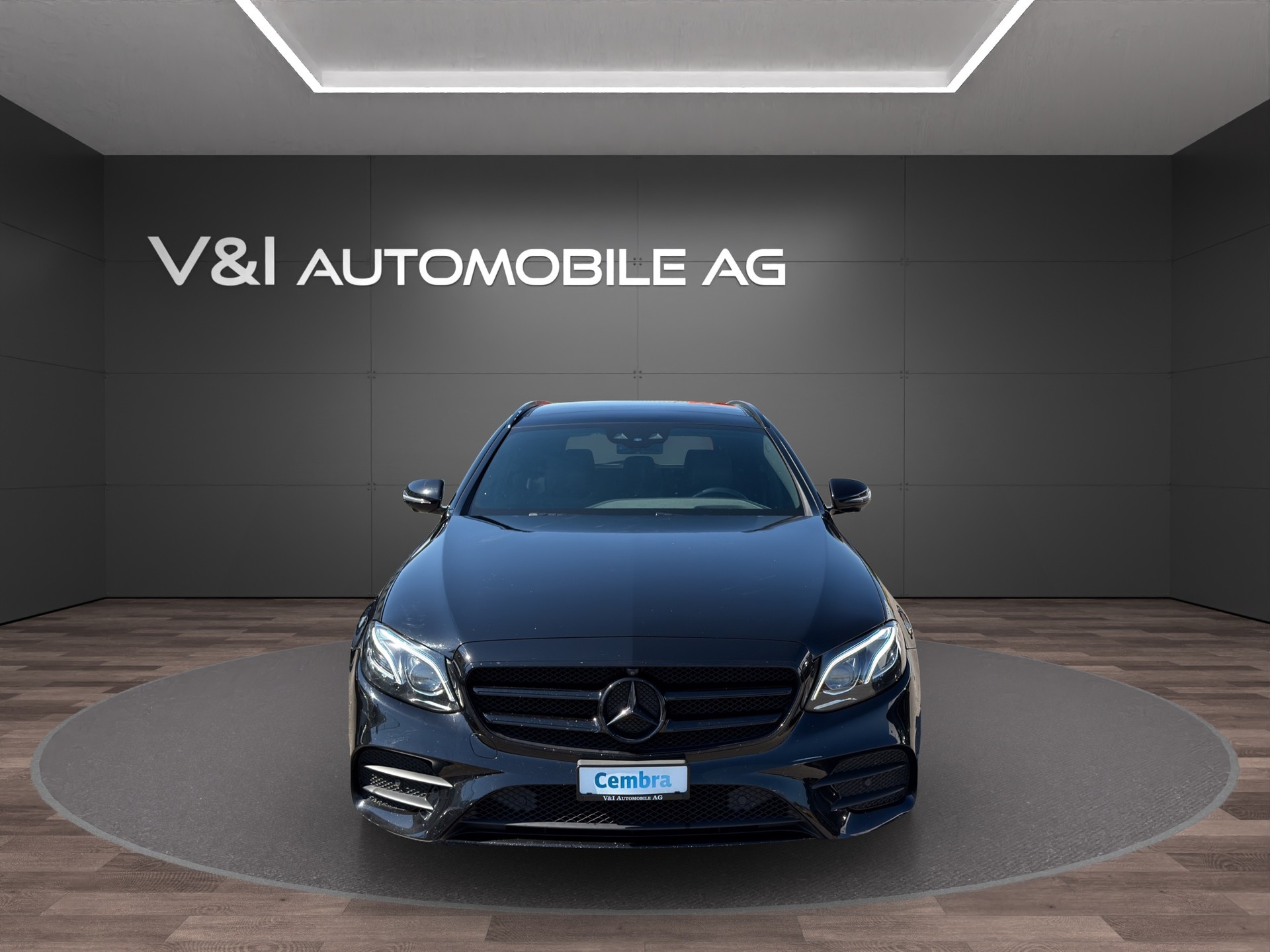 MERCEDES-BENZ E 250 AMG Line 9G-Tronic-image-2