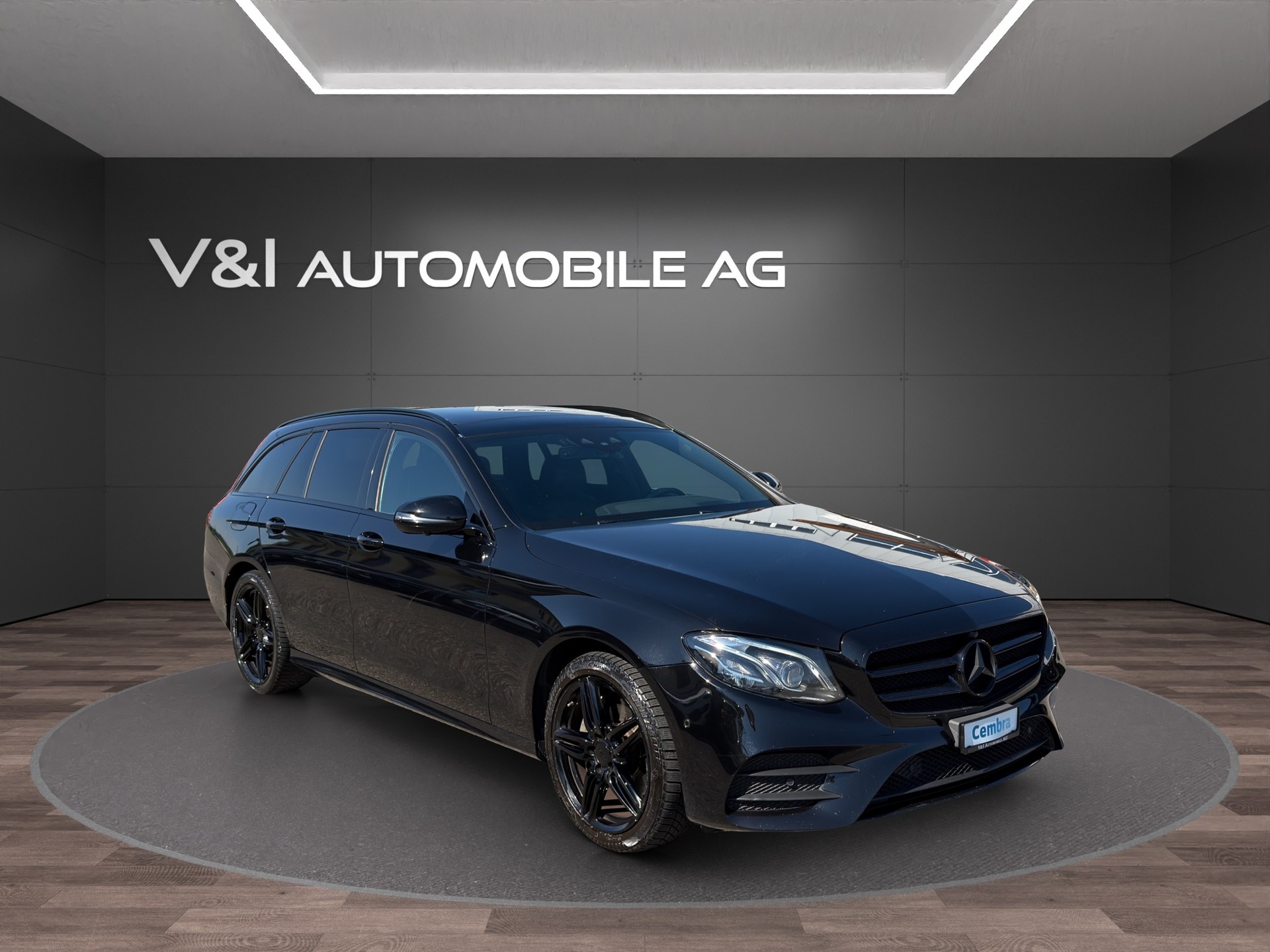MERCEDES-BENZ E 250 AMG Line 9G-Tronic-image-1