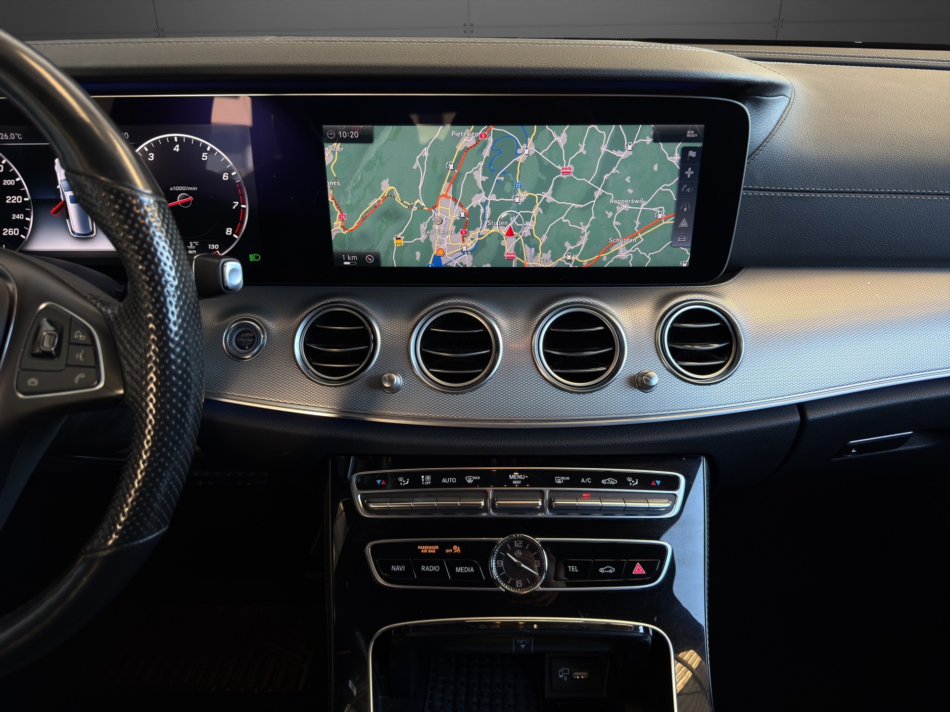 MERCEDES-BENZ E 250 AMG Line 9G-Tronic-image-15