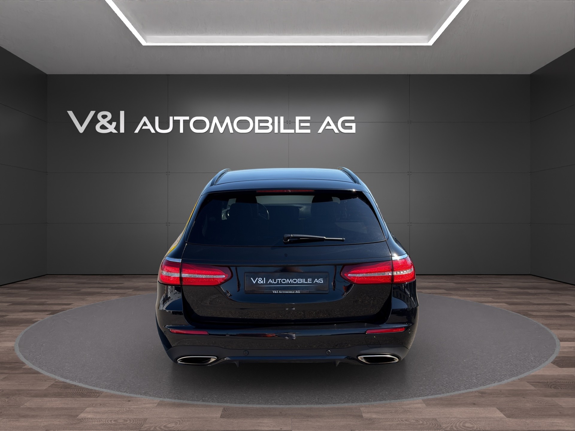 MERCEDES-BENZ E 250 AMG Line 9G-Tronic-image-5