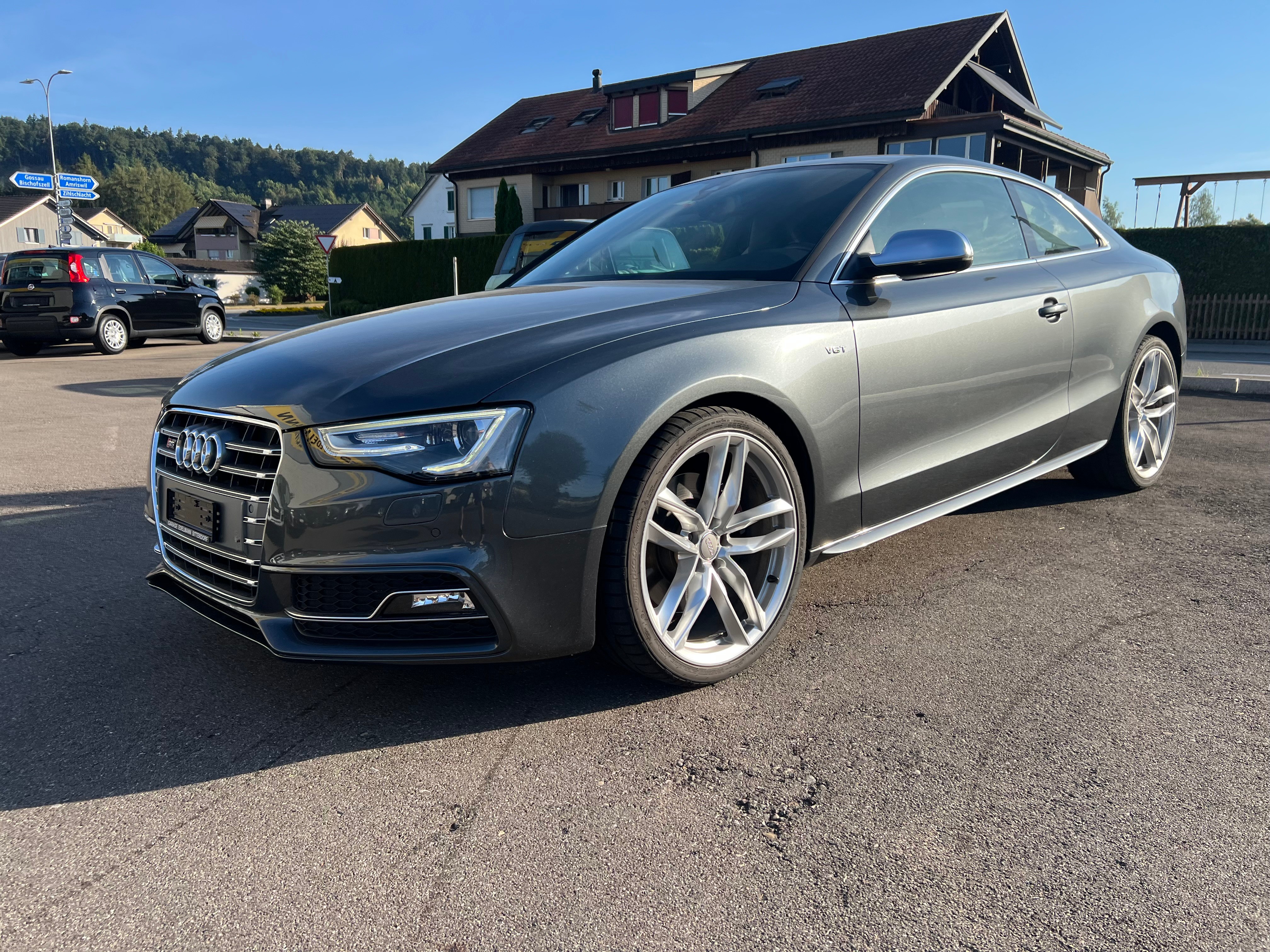 Car photo
