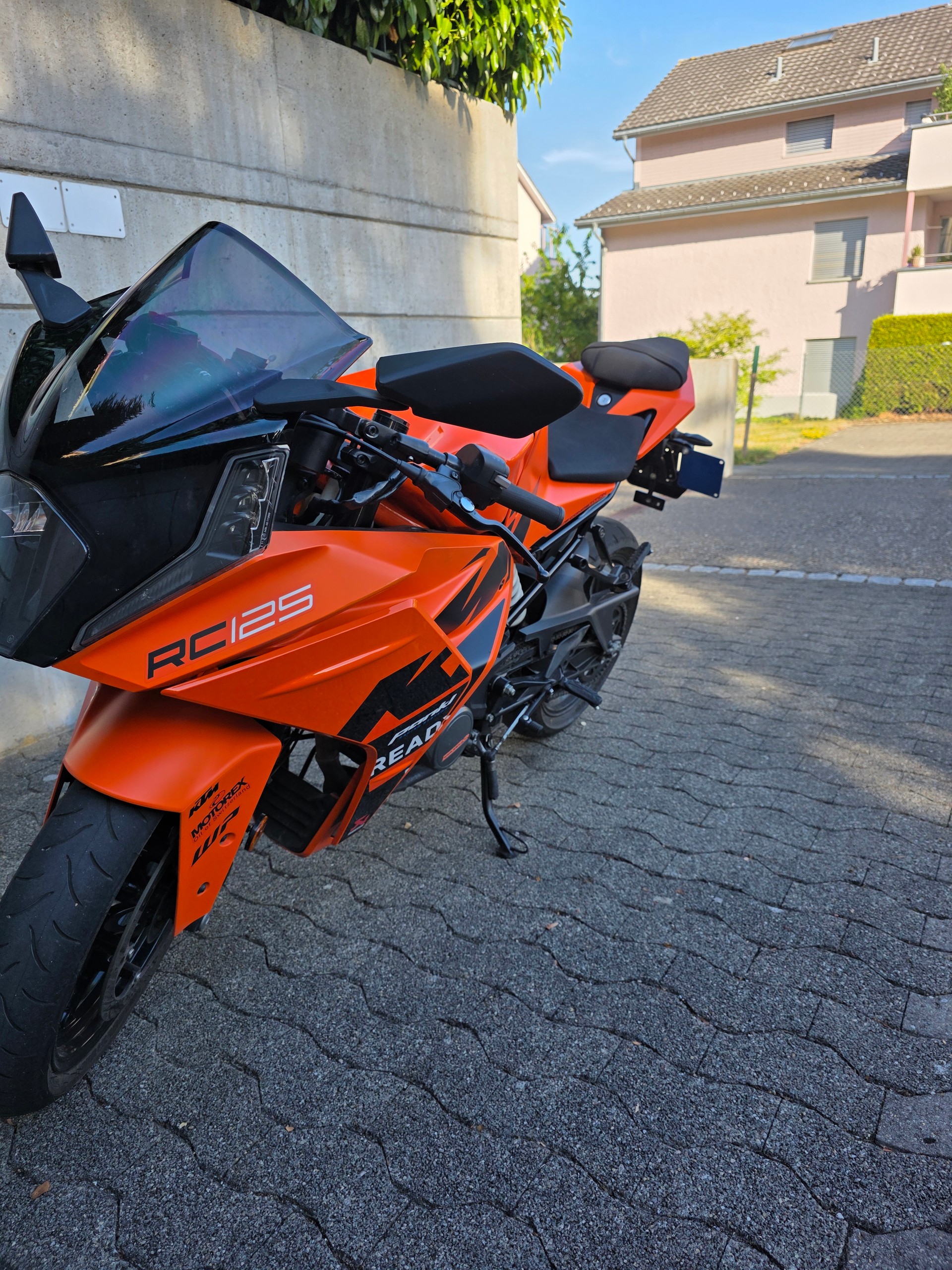 KTM RC 125-image-2