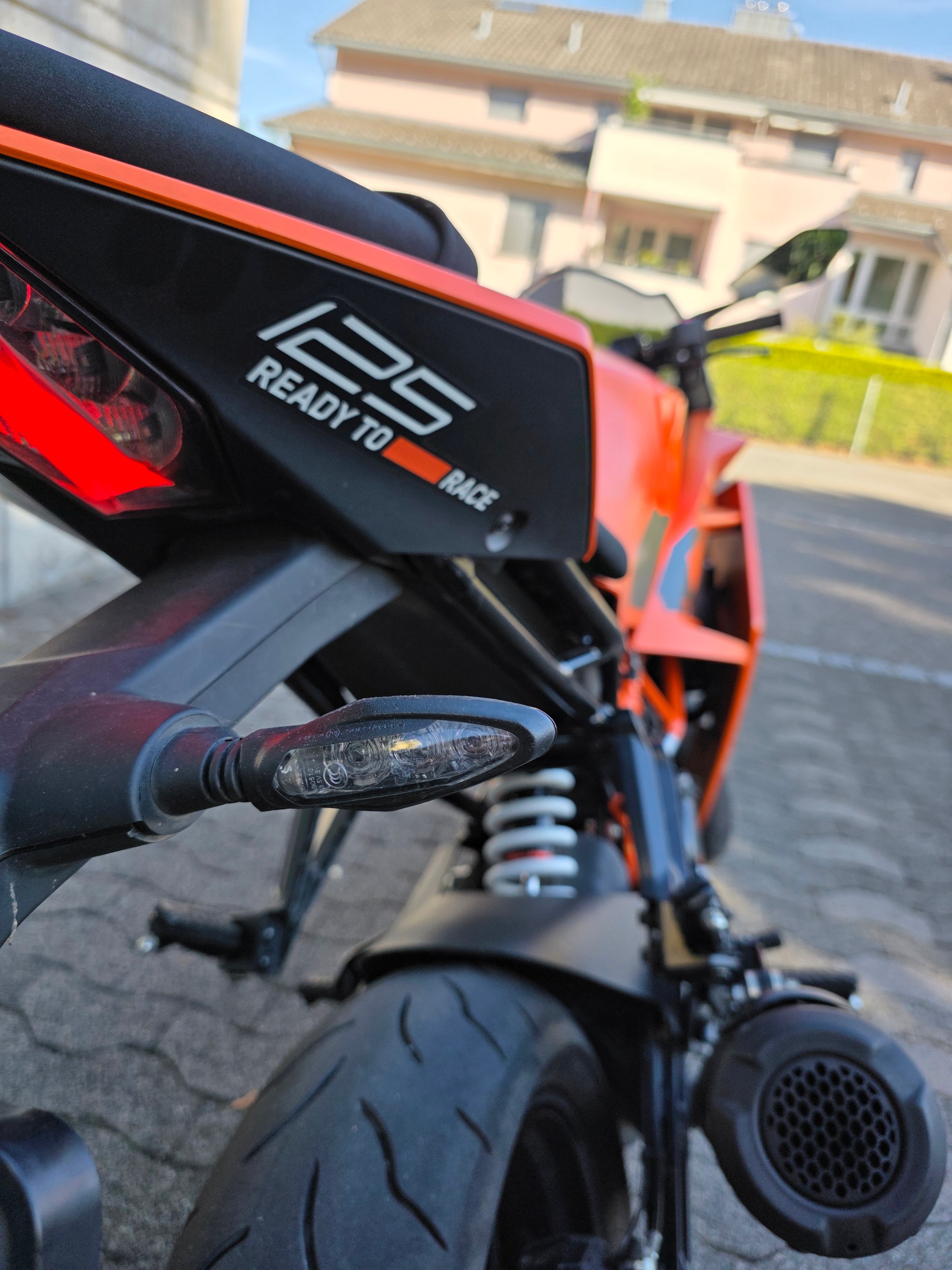KTM RC 125-image-11