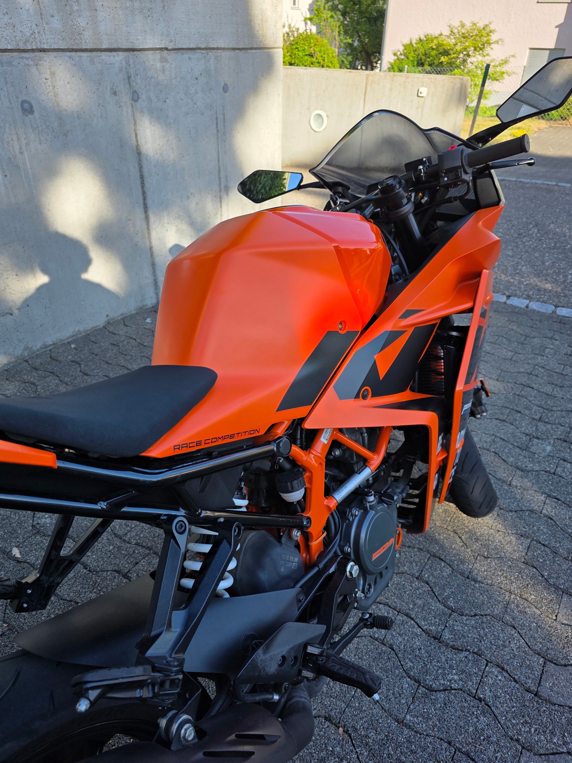 KTM RC 125-image-10