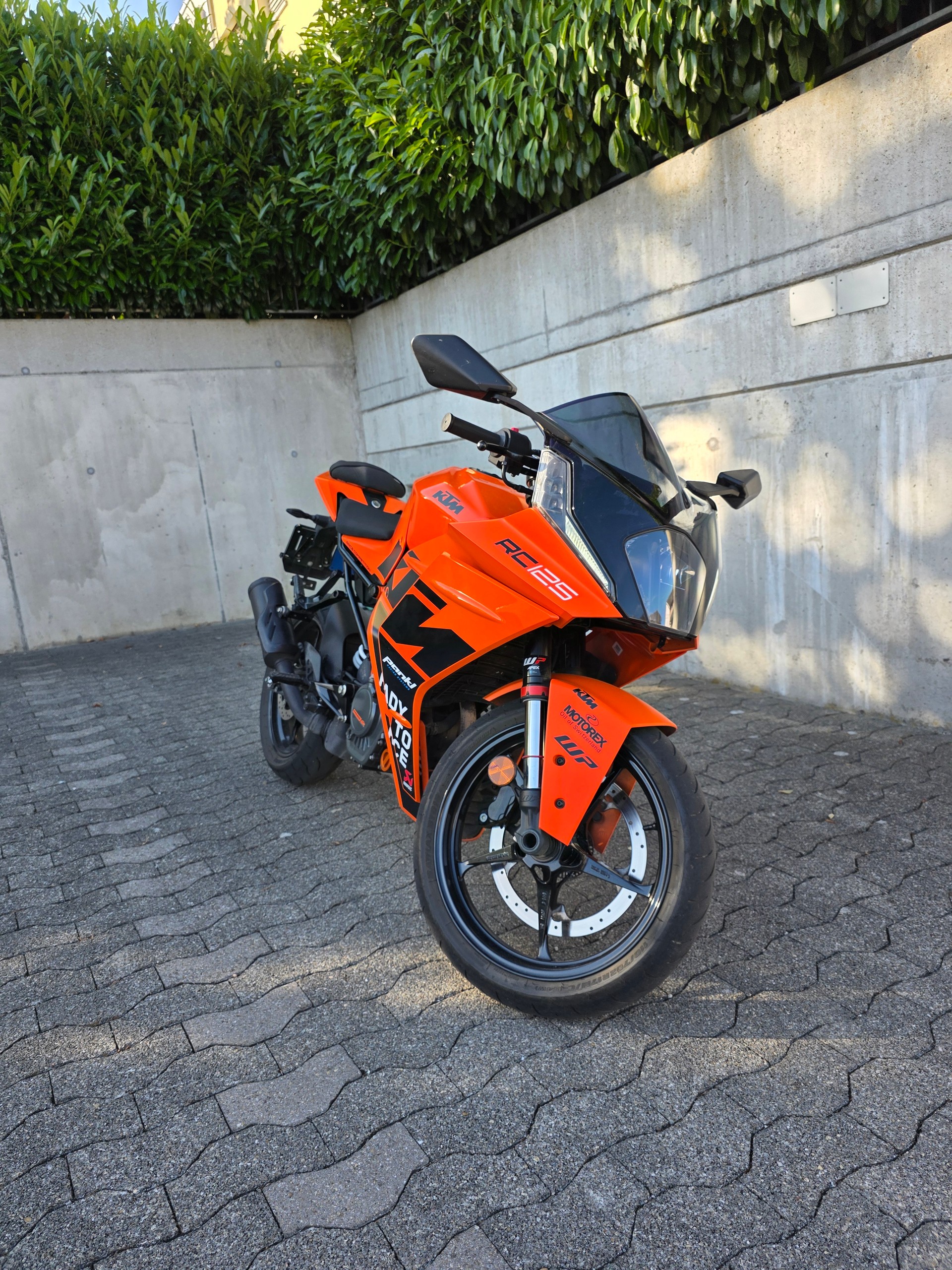 KTM RC 125-image-7