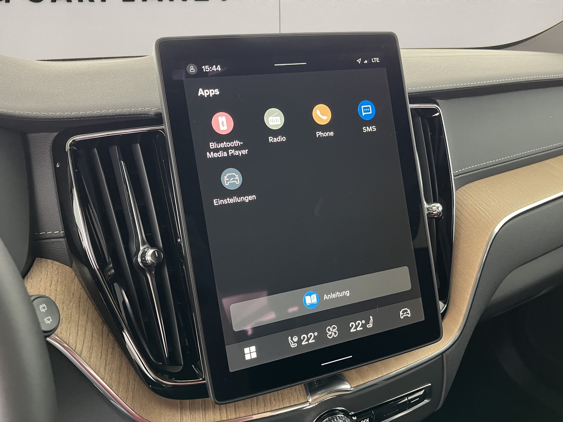 VOLVO XC60 2.0 T8 TE Ultra Dark eAWD-image-13