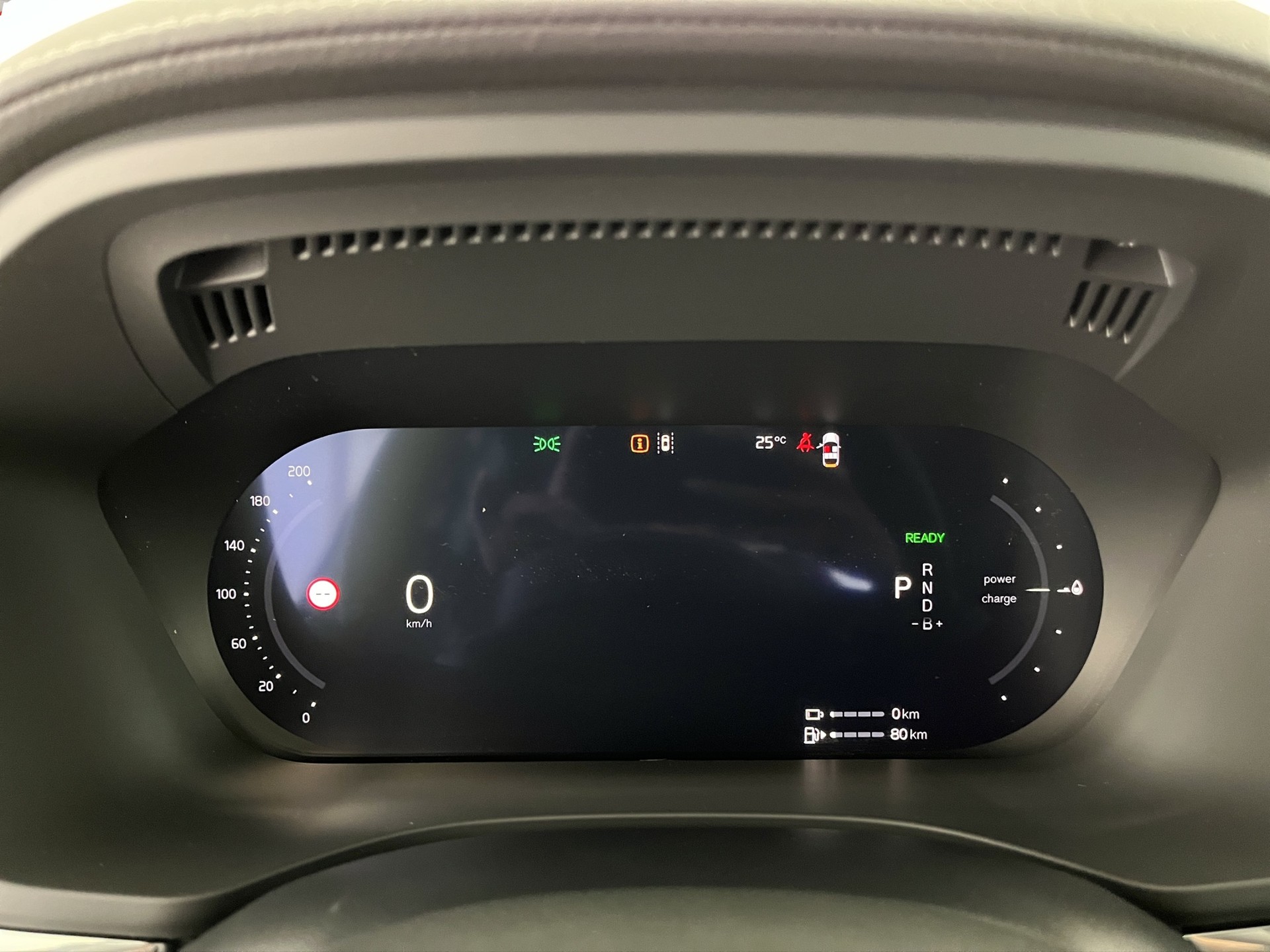 VOLVO XC60 2.0 T8 TE Ultra Dark eAWD-image-14