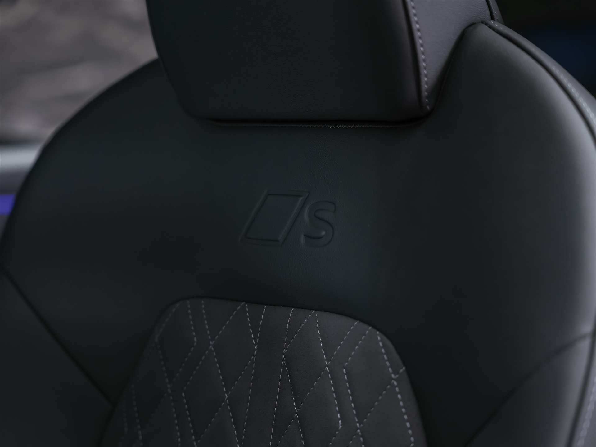 AUDI A6 Limousine TDI quattro S tronic*Head Up*360° Kamera*Bang Olufsen*Matrix LED Scheinwerfer*-image-11