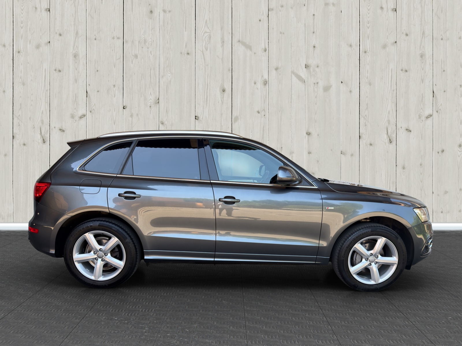 AUDI Q5 2.0 TDI quattro S-tronic-image-7