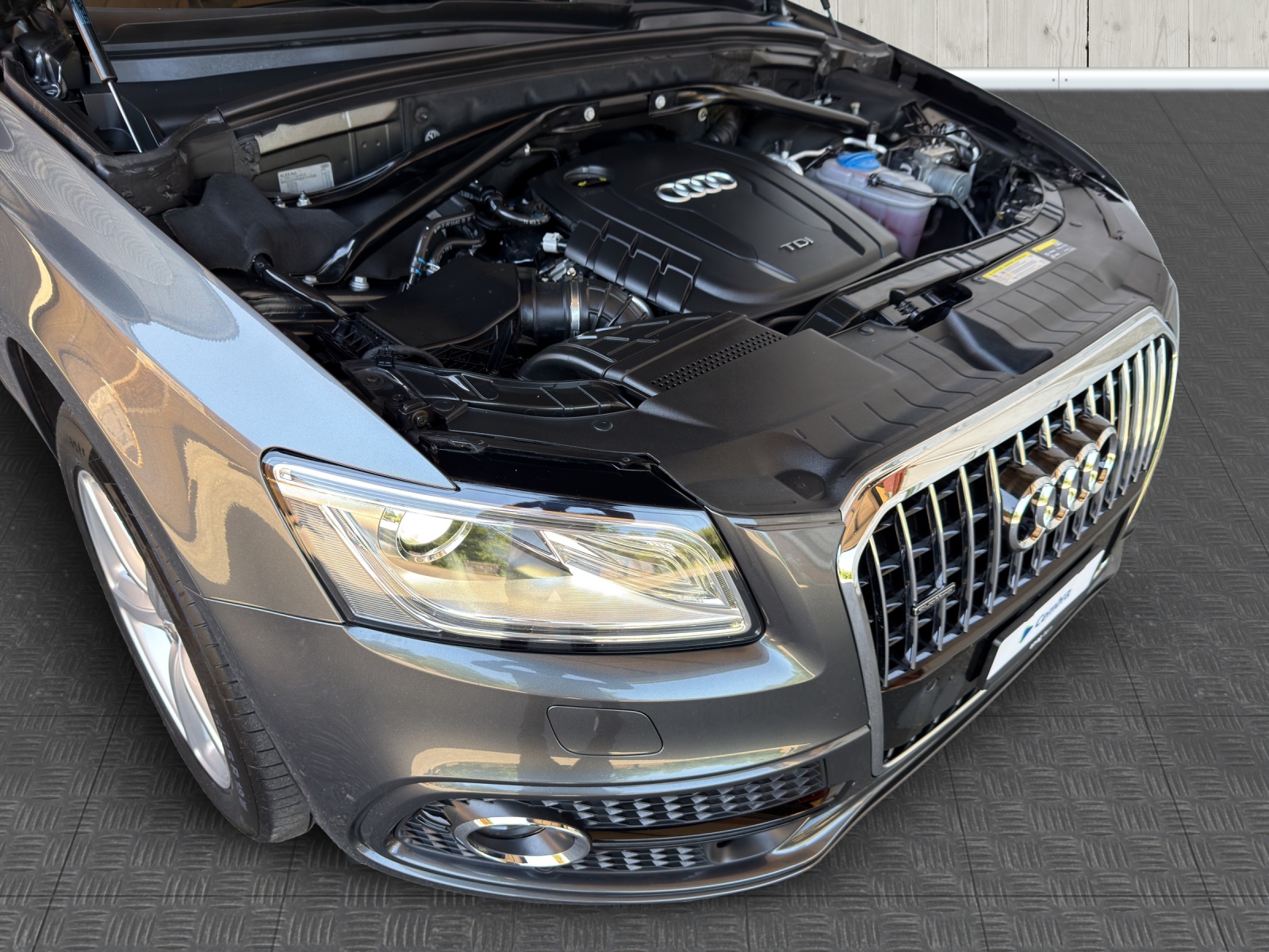 AUDI Q5 2.0 TDI quattro S-tronic-image-15