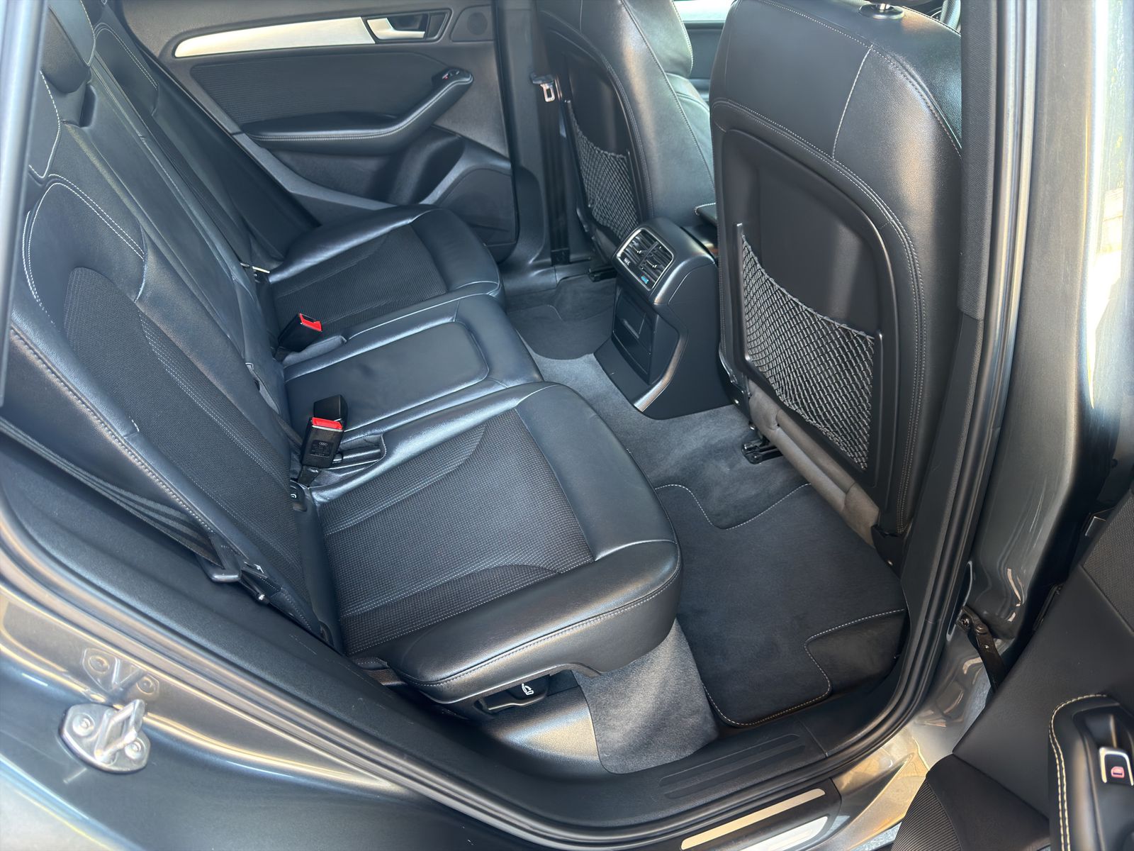 AUDI Q5 2.0 TDI quattro S-tronic-image-12
