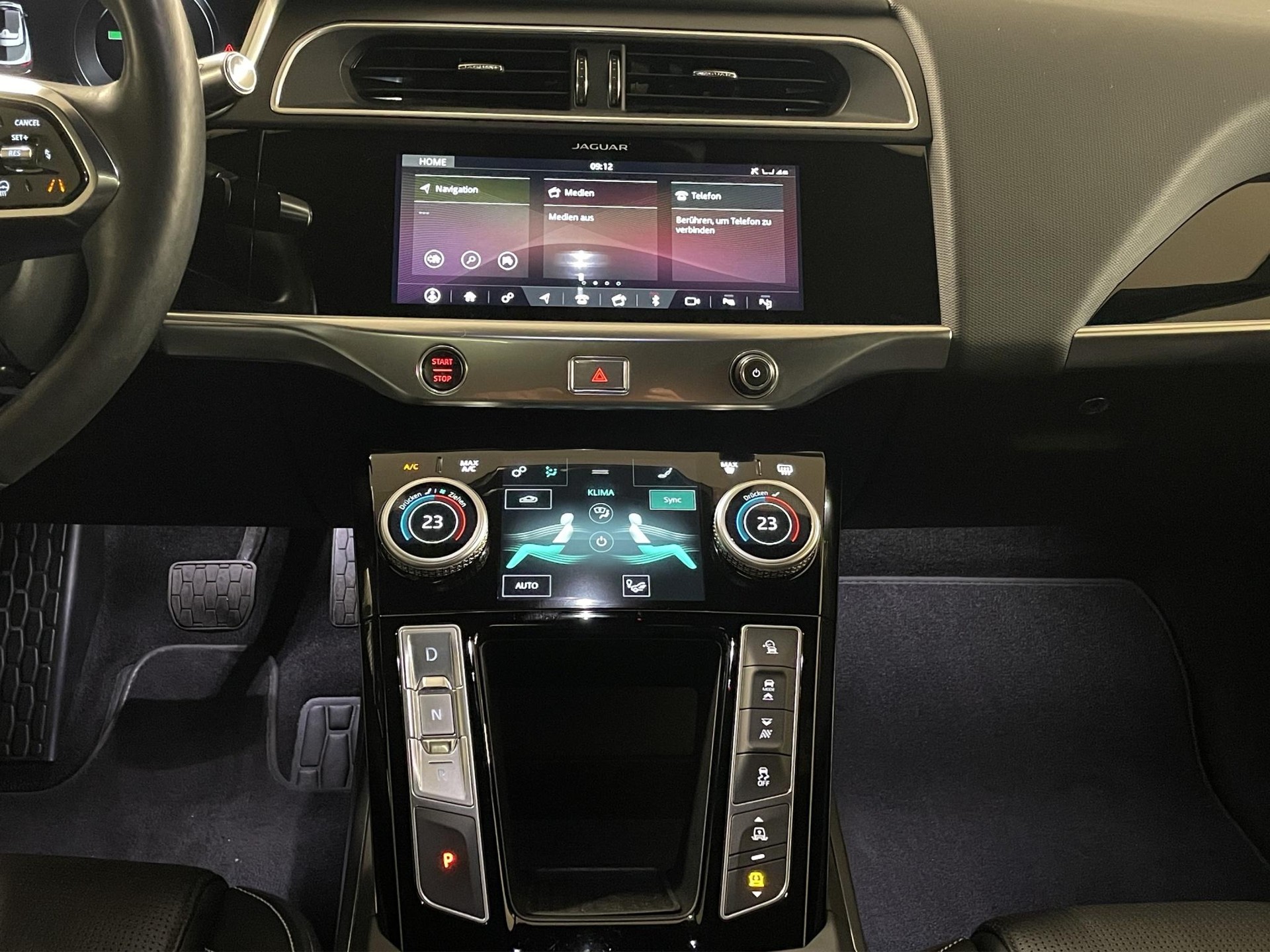 JAGUAR I-Pace EV400 S AWD-image-11