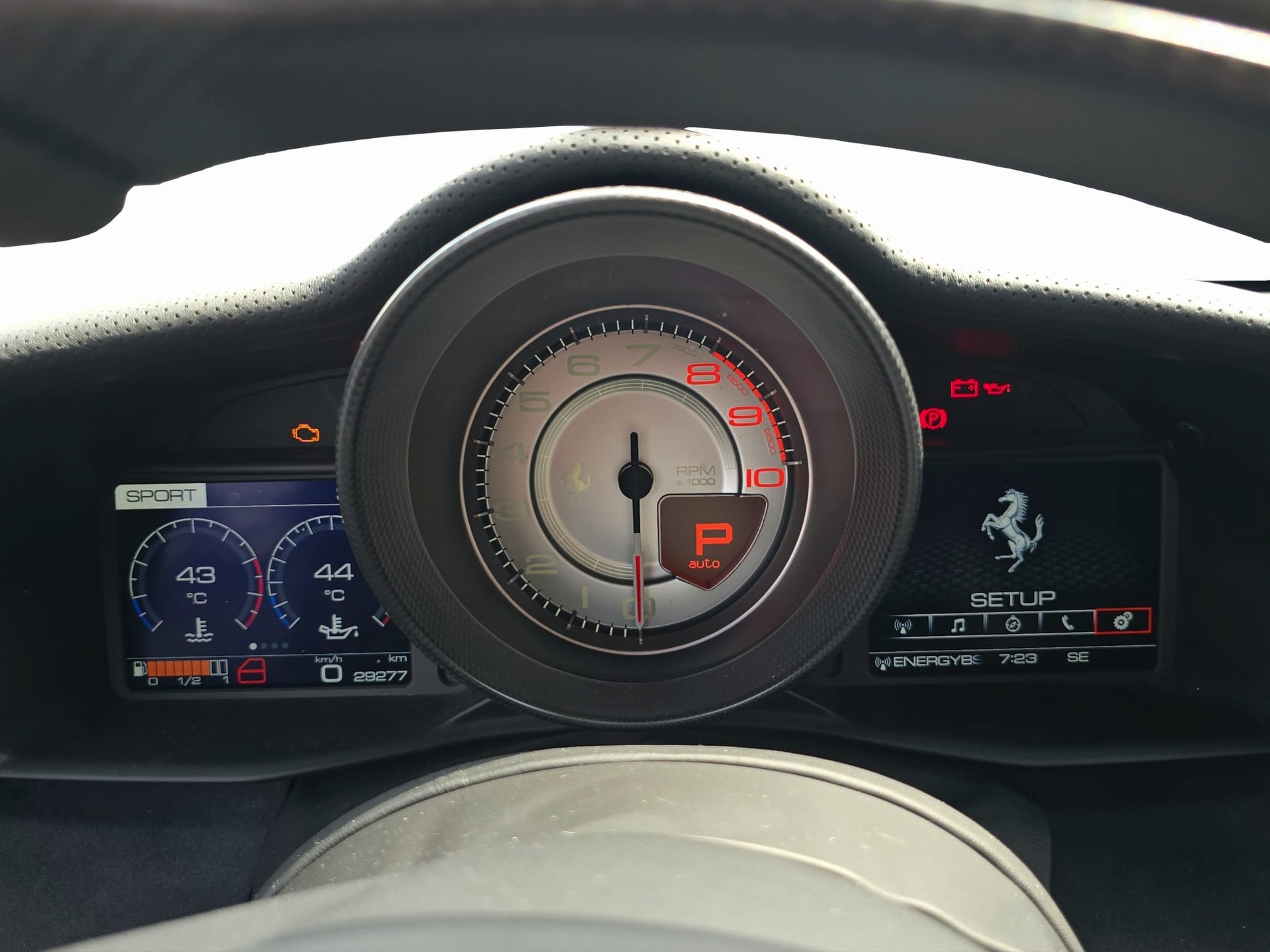 FERRARI 488 Pista 3.9 V8-image-20