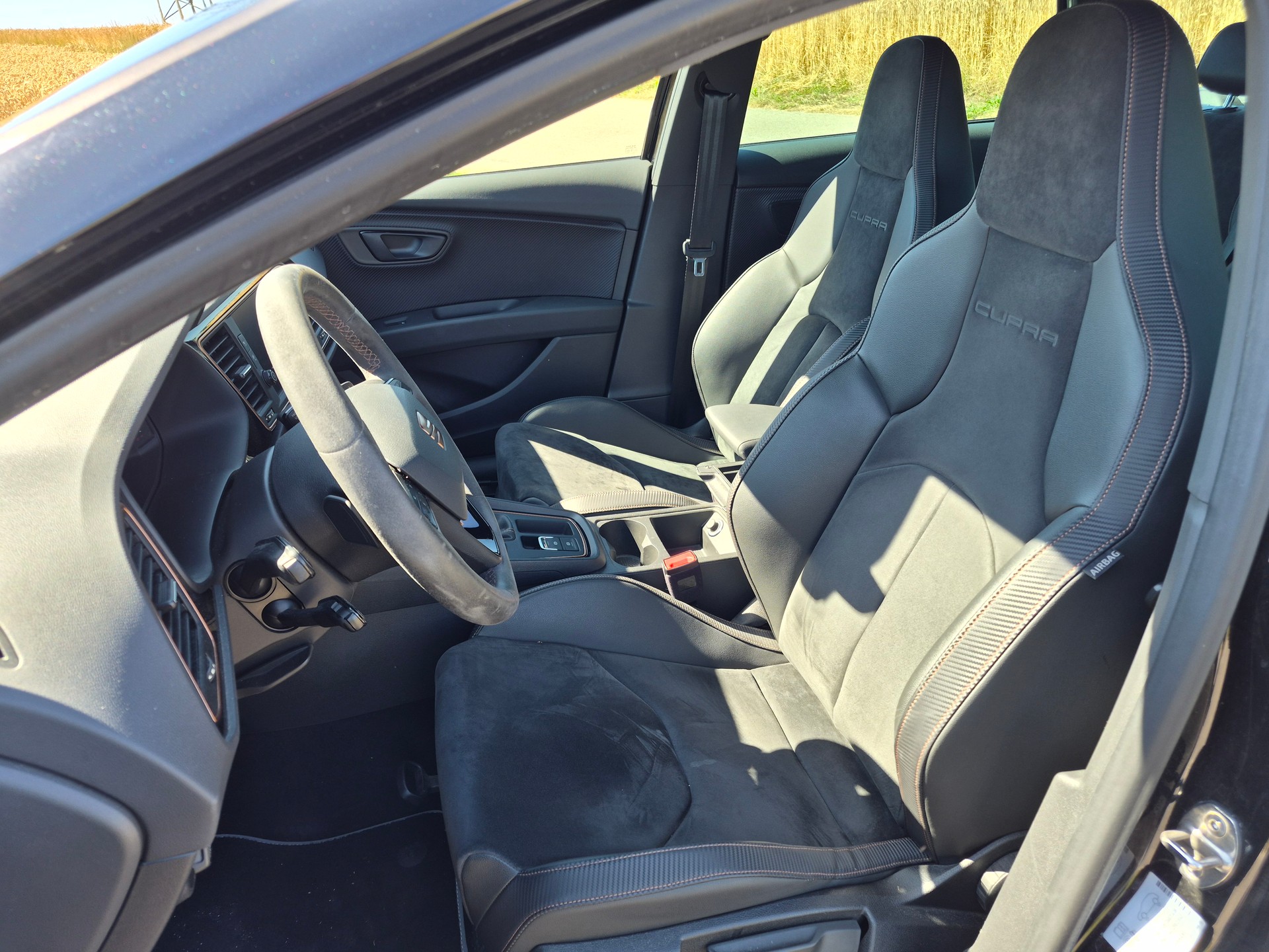 SEAT 2.0 TSI 300 Cupra R 4Drive DSG-image-3