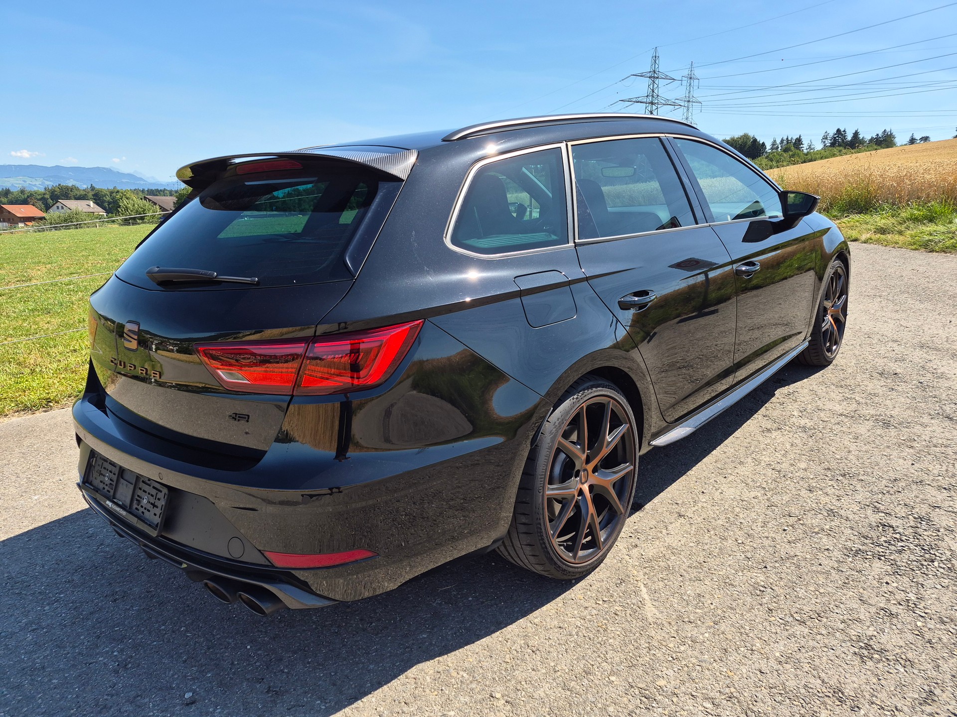 SEAT 2.0 TSI 300 Cupra R 4Drive DSG-image-1