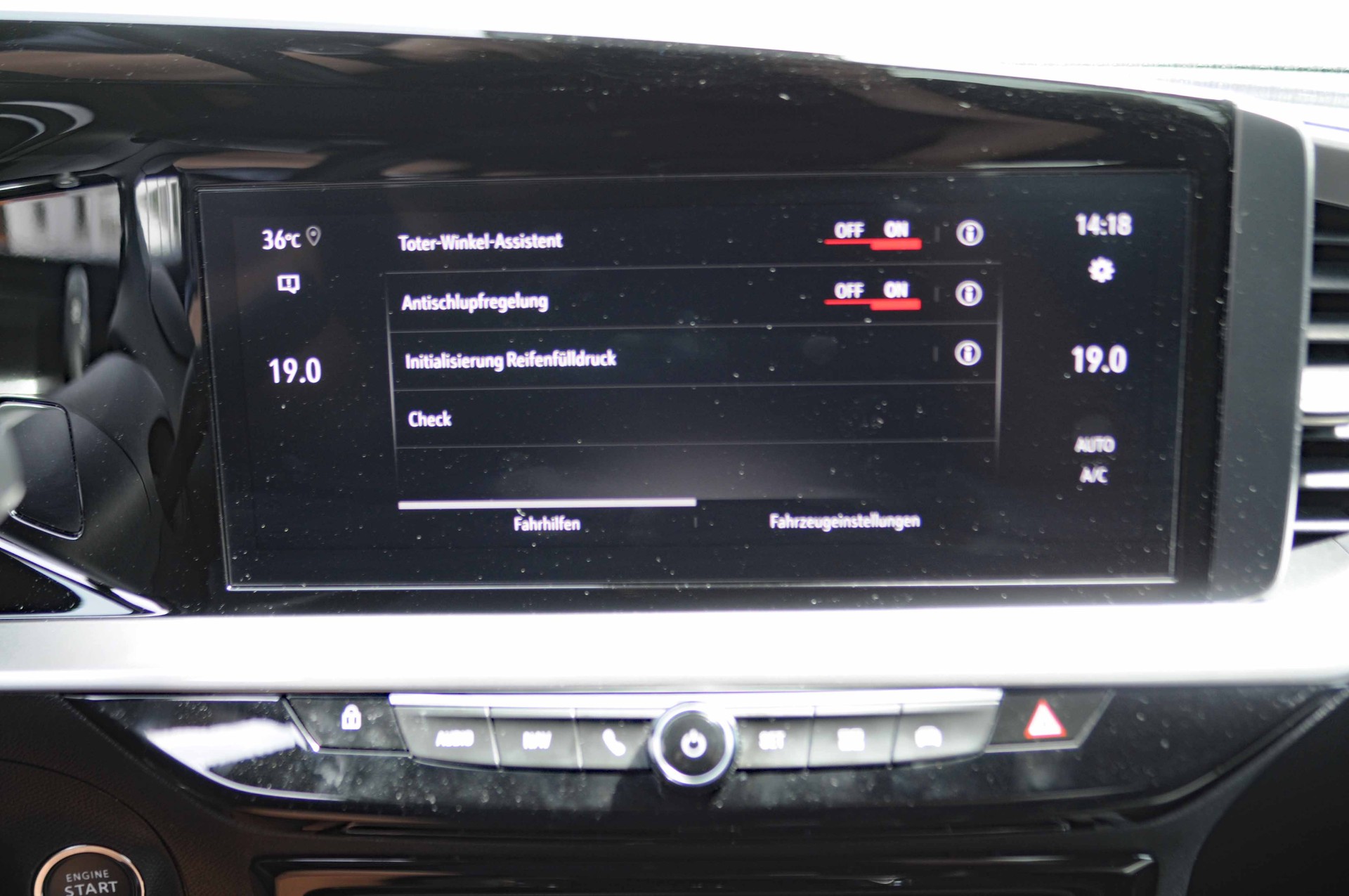 OPEL Mokka 1.2 Direct Injection Turbo Ultimate Aut.-image-13