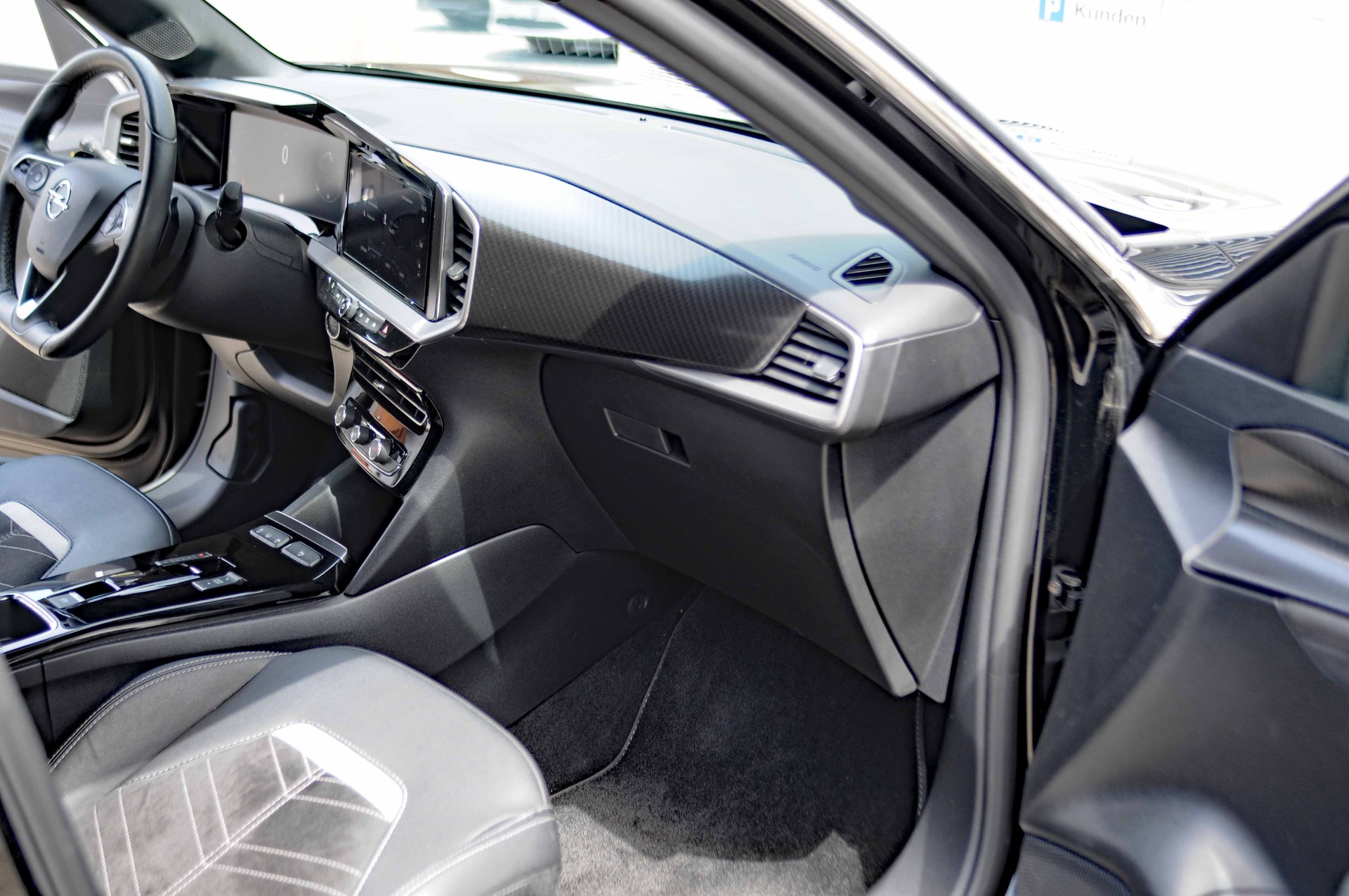 OPEL Mokka 1.2 Direct Injection Turbo Ultimate Aut.-image-25