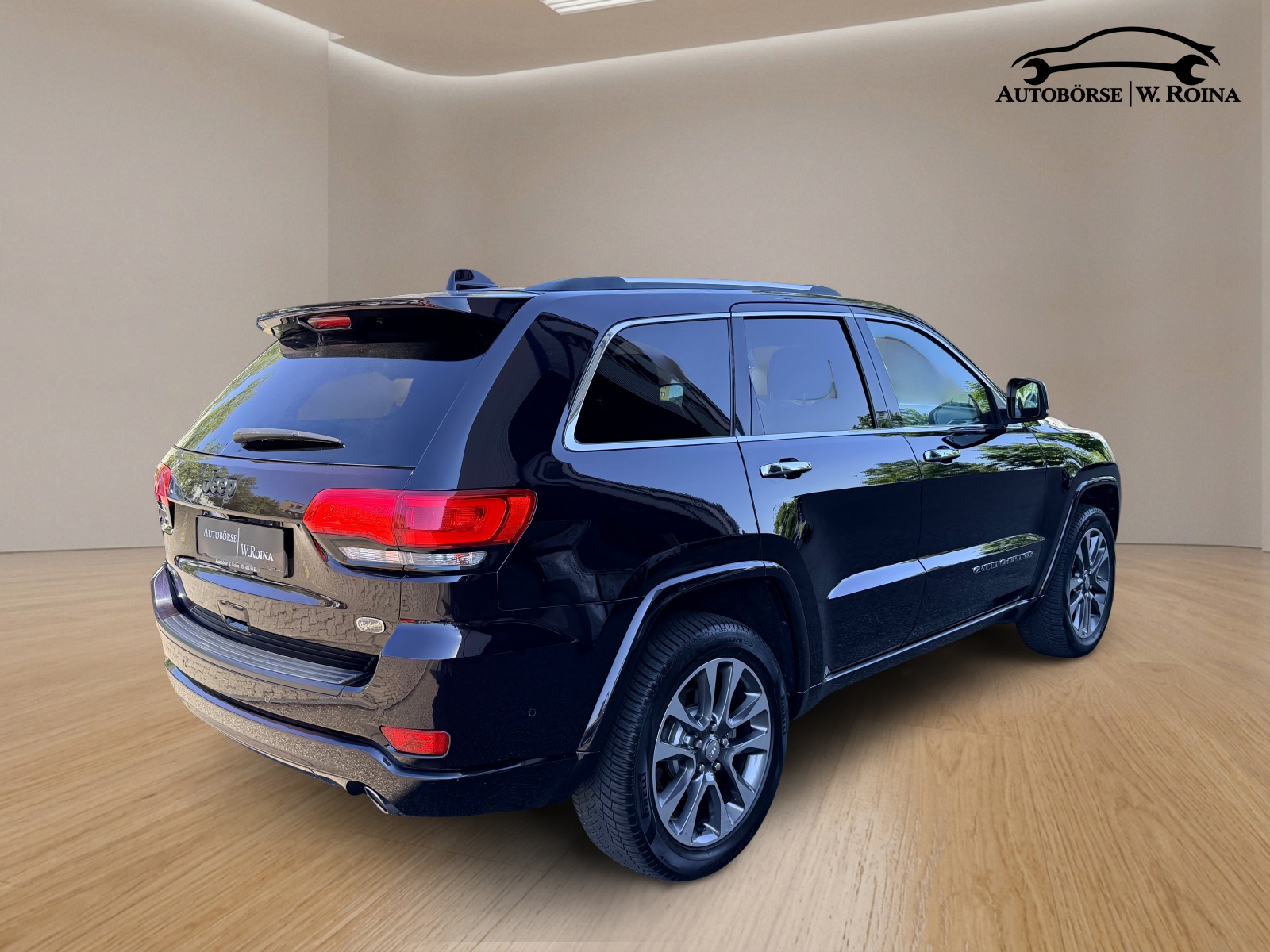 JEEP Grand Cherokee 3.0 CRD Overland Automatic-image-2