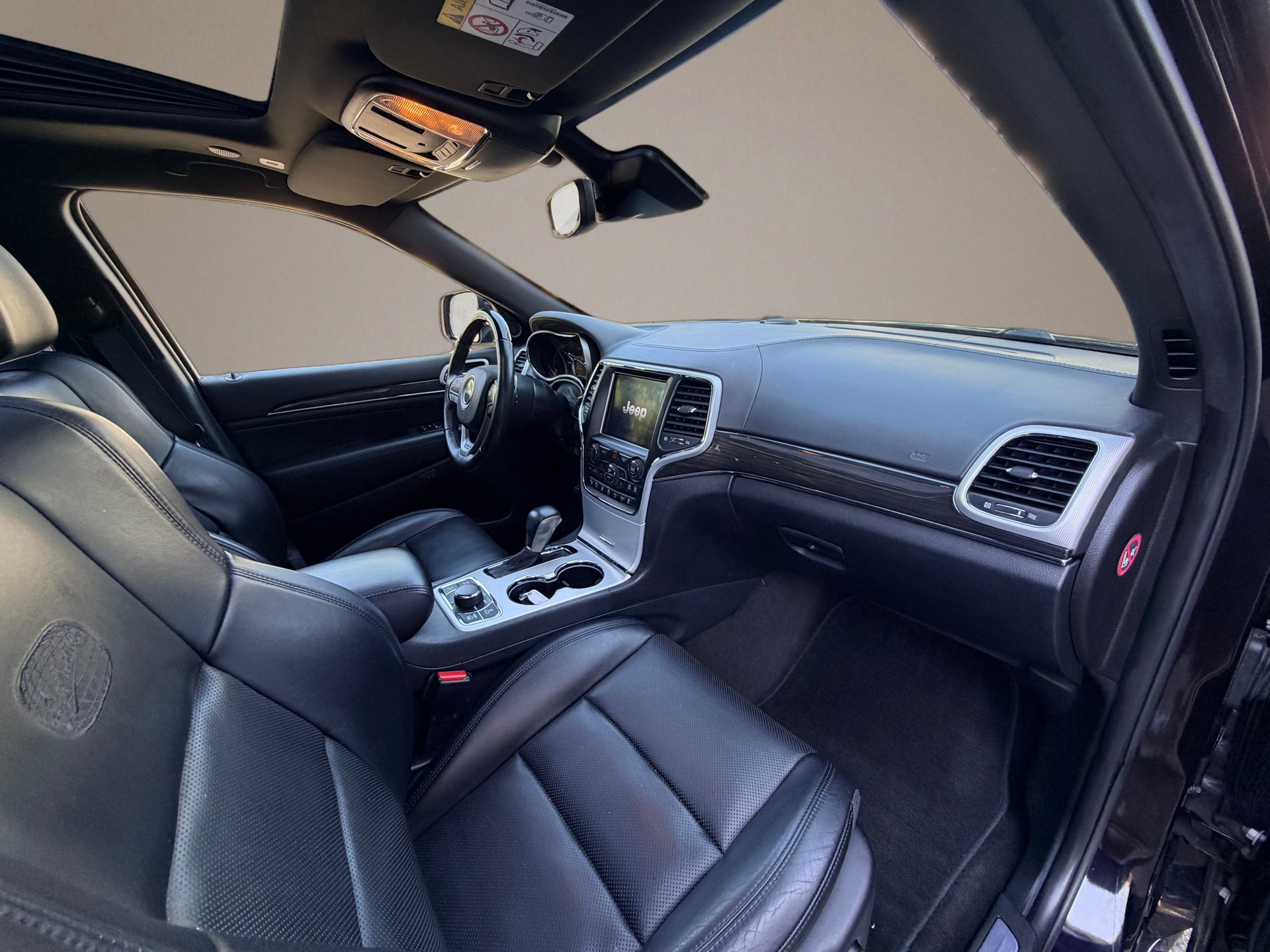 JEEP Grand Cherokee 3.0 CRD Overland Automatic-image-8
