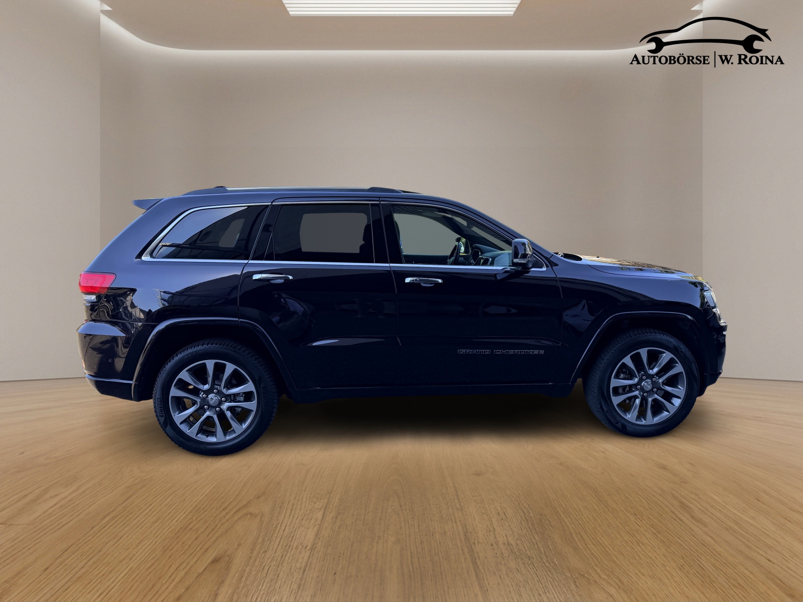JEEP Grand Cherokee 3.0 CRD Overland Automatic-image-1