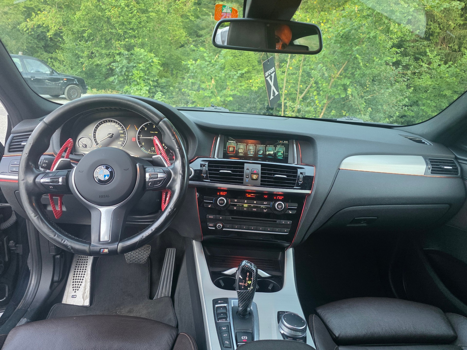 BMW X4 xDrive 20d M Sport Steptronic-image-9
