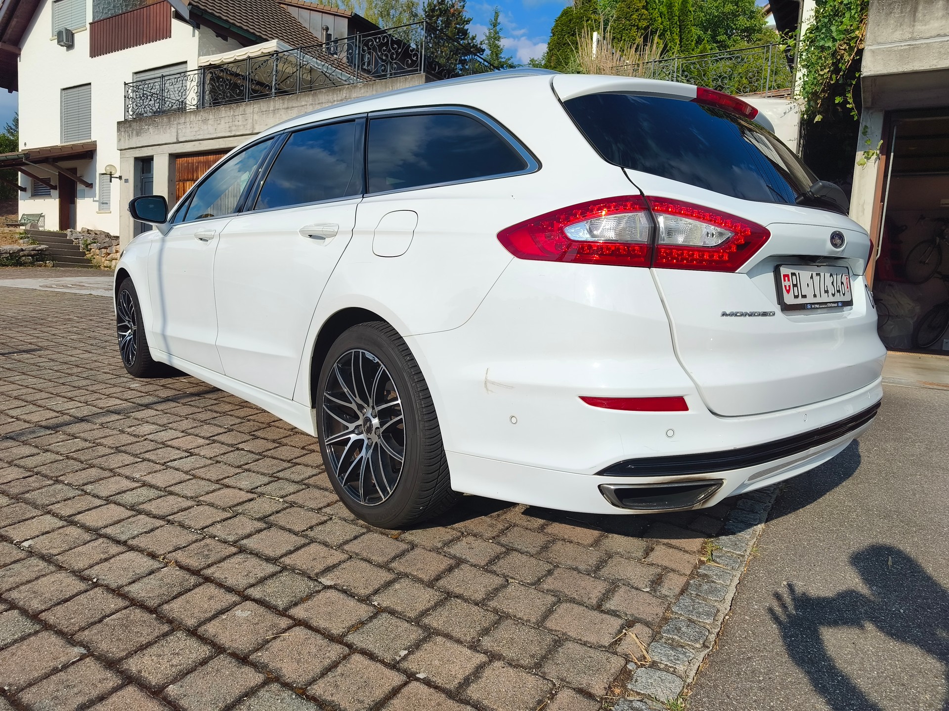 FORD 2.0 EcoB SCTi 240 Titanium-image-2