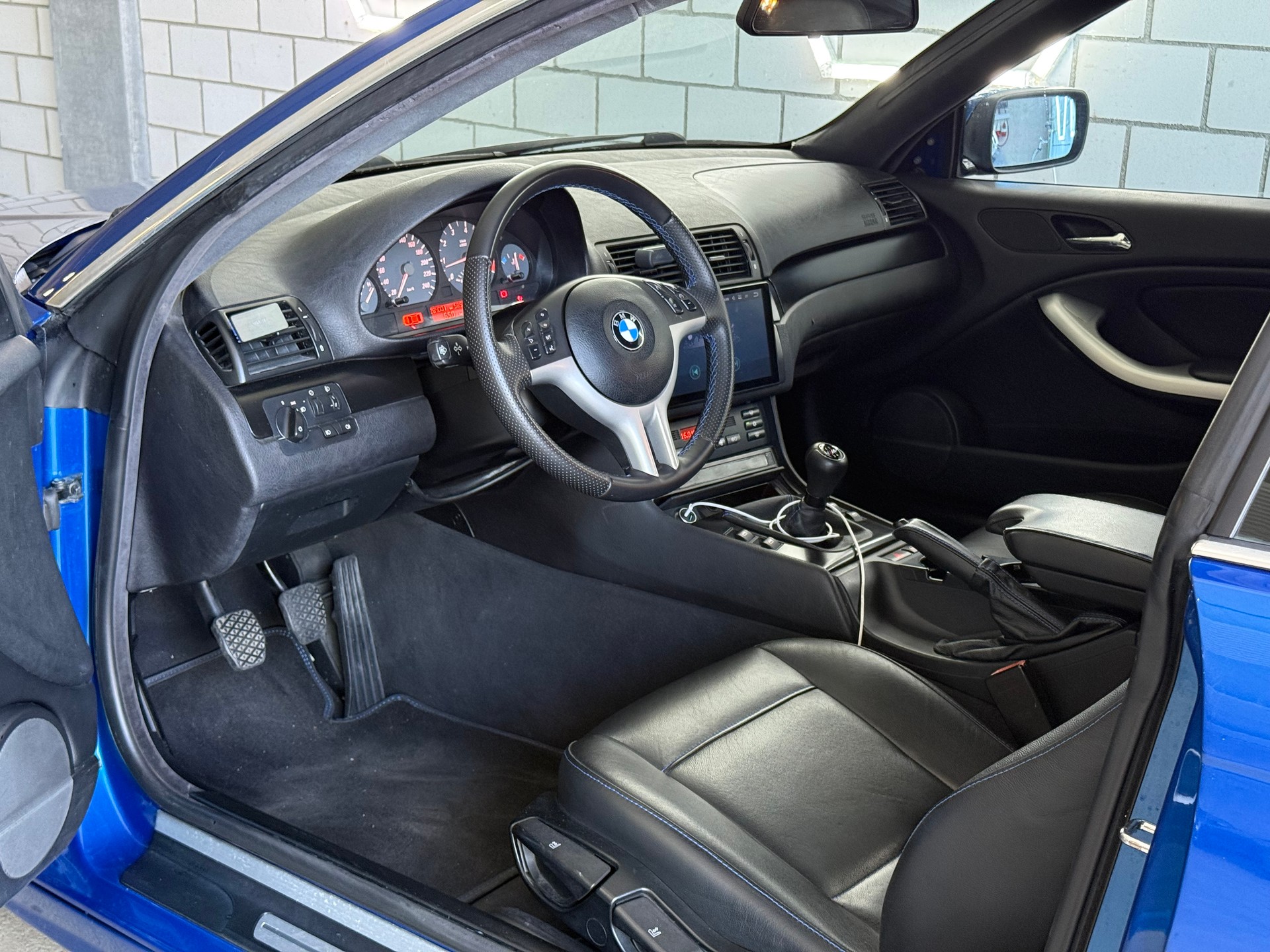 BMW 320Ci Coupé-image-4