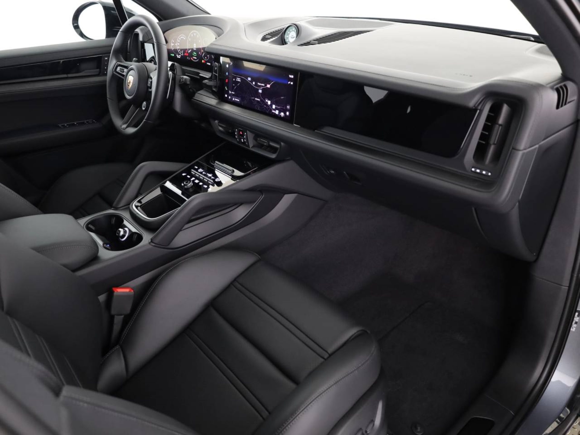 PORSCHE Cayenne E-Hybrid Black Edition-image-14