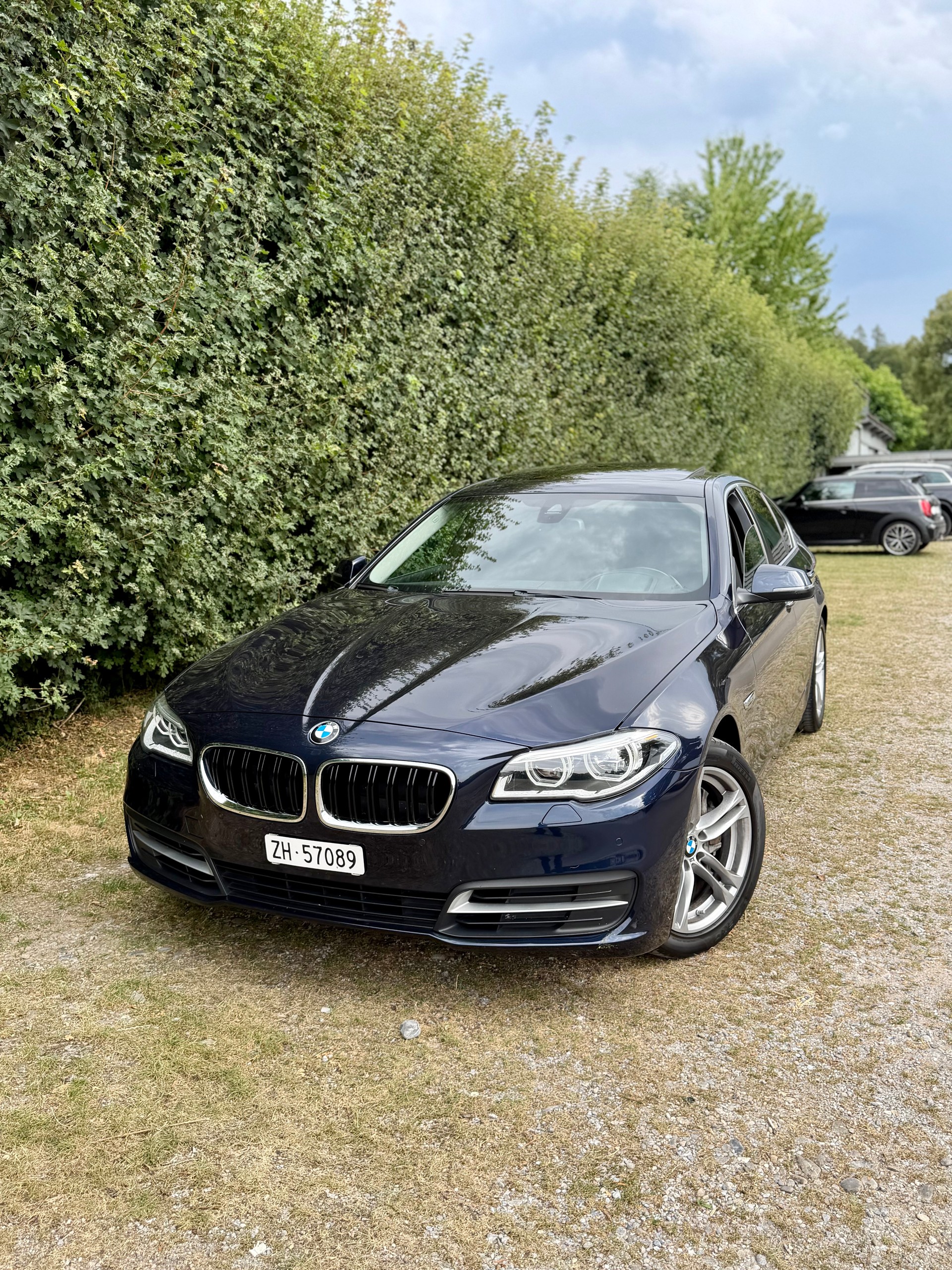 BMW 528i xDrive-image-0
