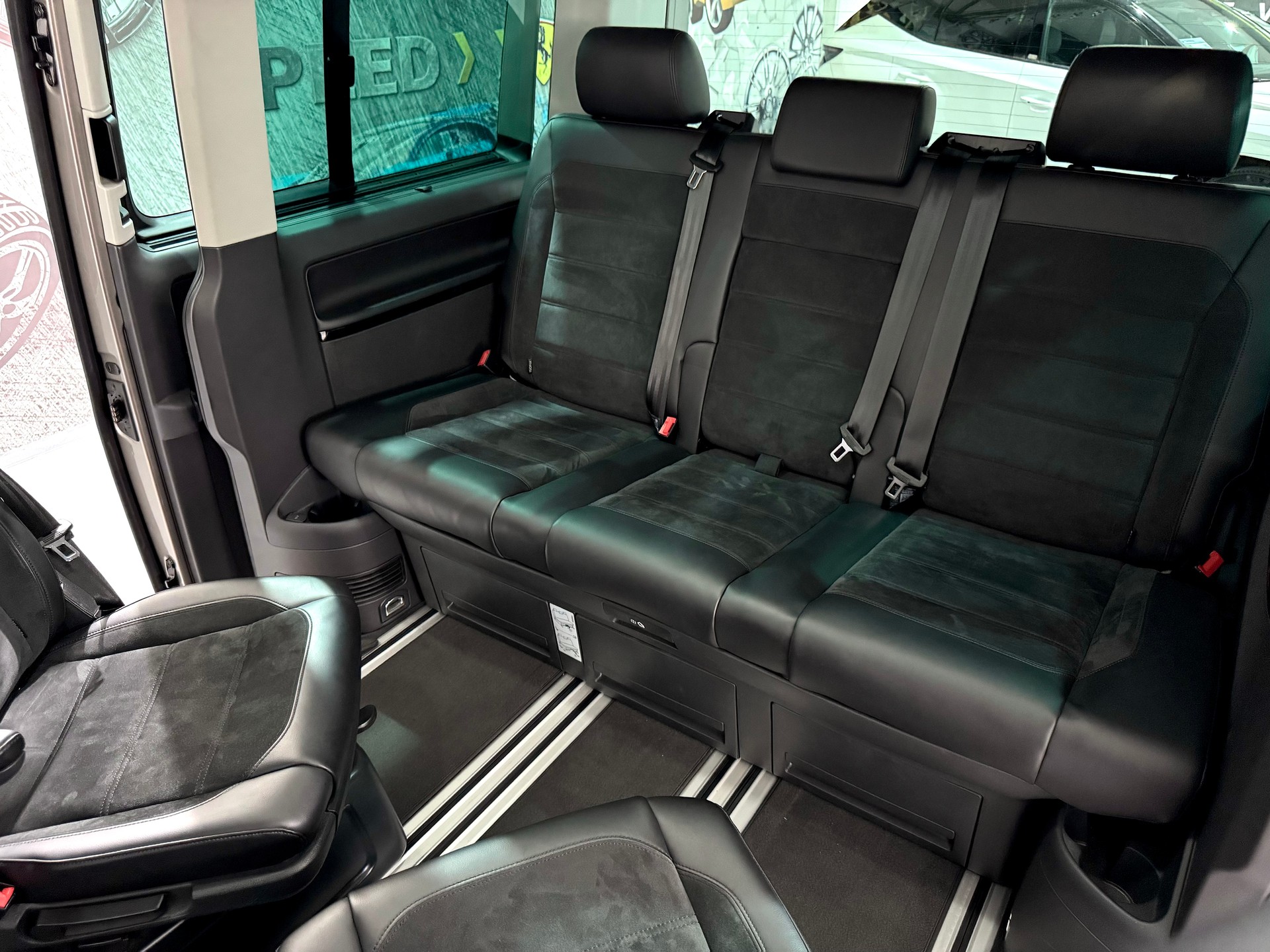 VW T6 Multivan 2.0 Bi-TDI Highline 4Motion DSG-image-9