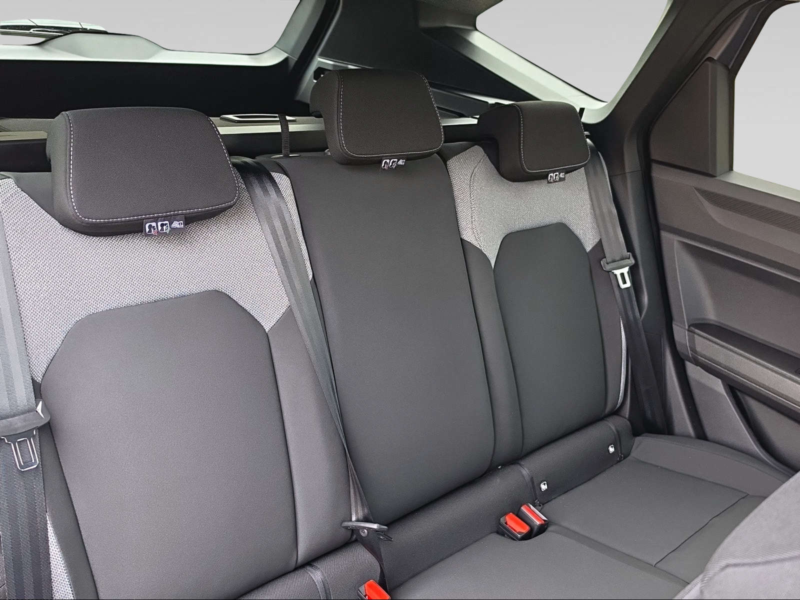 DACIA BIGSTER journey Hybrid 150 4x4-image-11