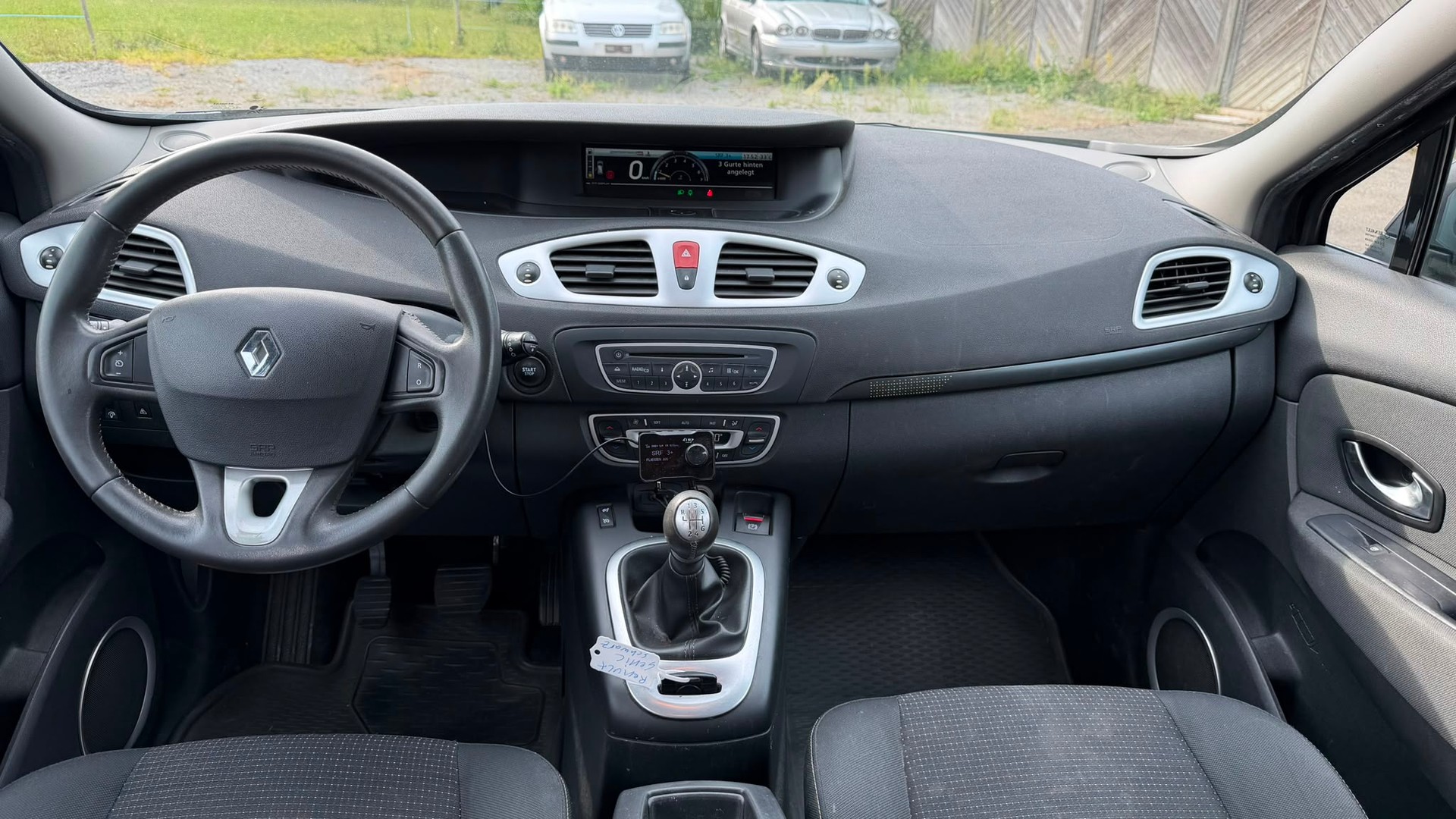 RENAULT Grand Scénic 1.4 16V Turbo Dynamique-image-10