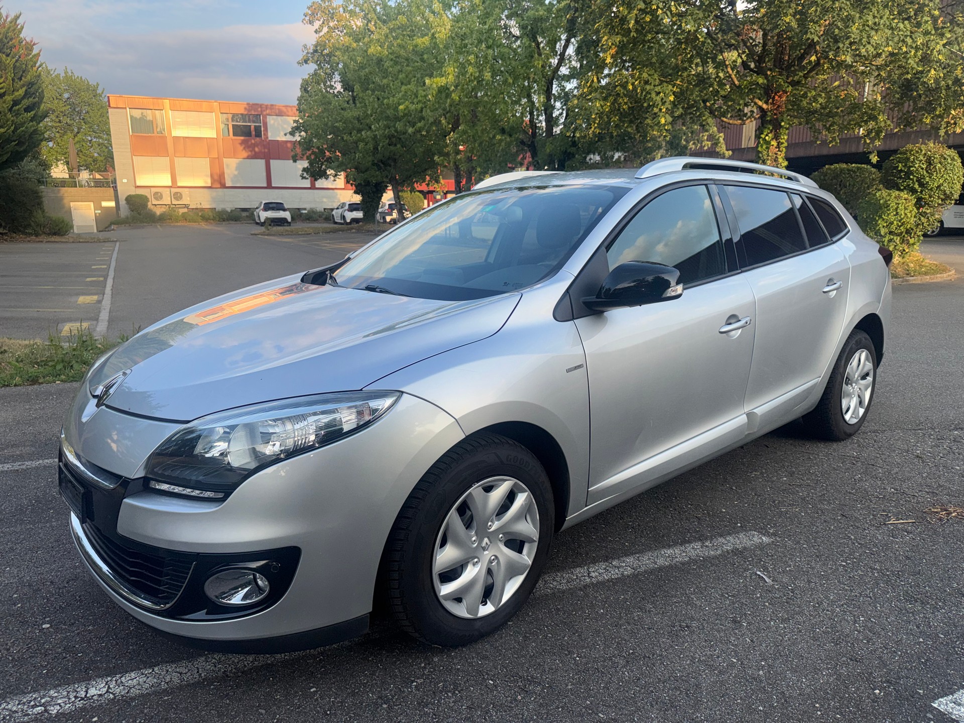 RENAULT Mégane Grandtour 1.5 dCi Swiss Edition EDC