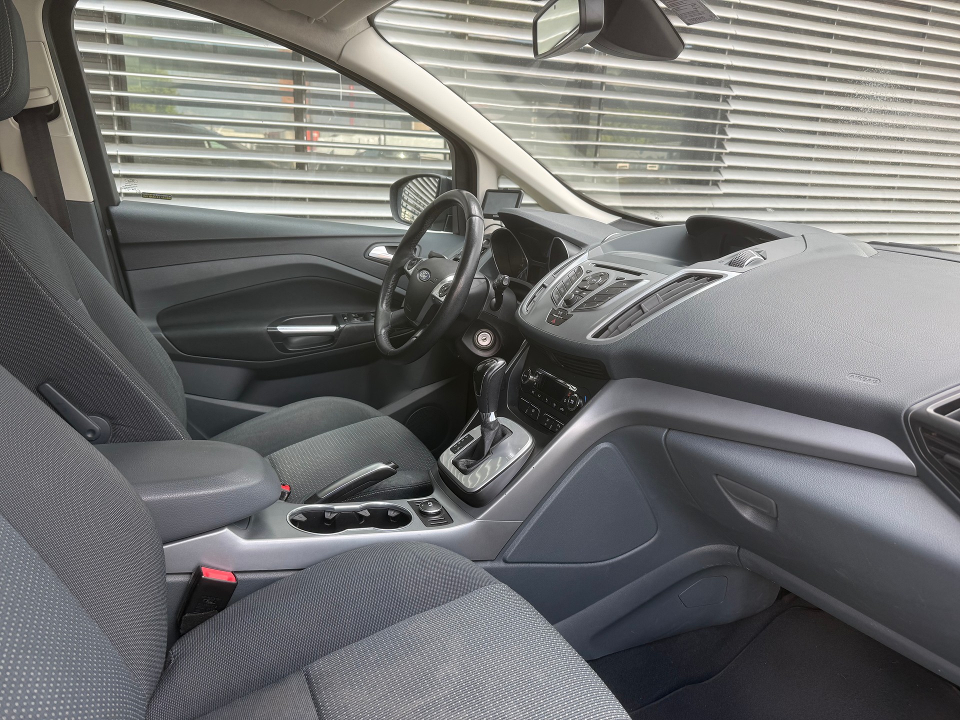 FORD Grand C-Max 2.0 TDCi Titanium PowerShift 7 Platz-image-9