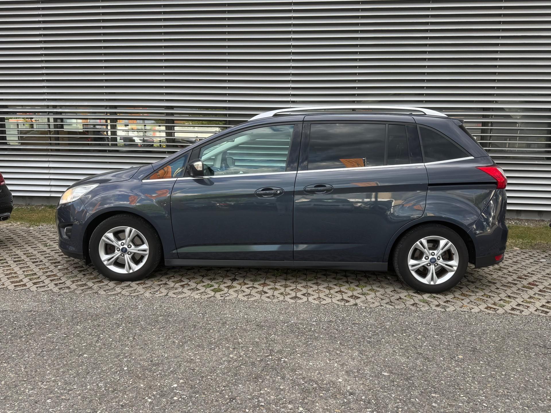 FORD Grand C-Max 2.0 TDCi Titanium PowerShift 7 Platz-image-10