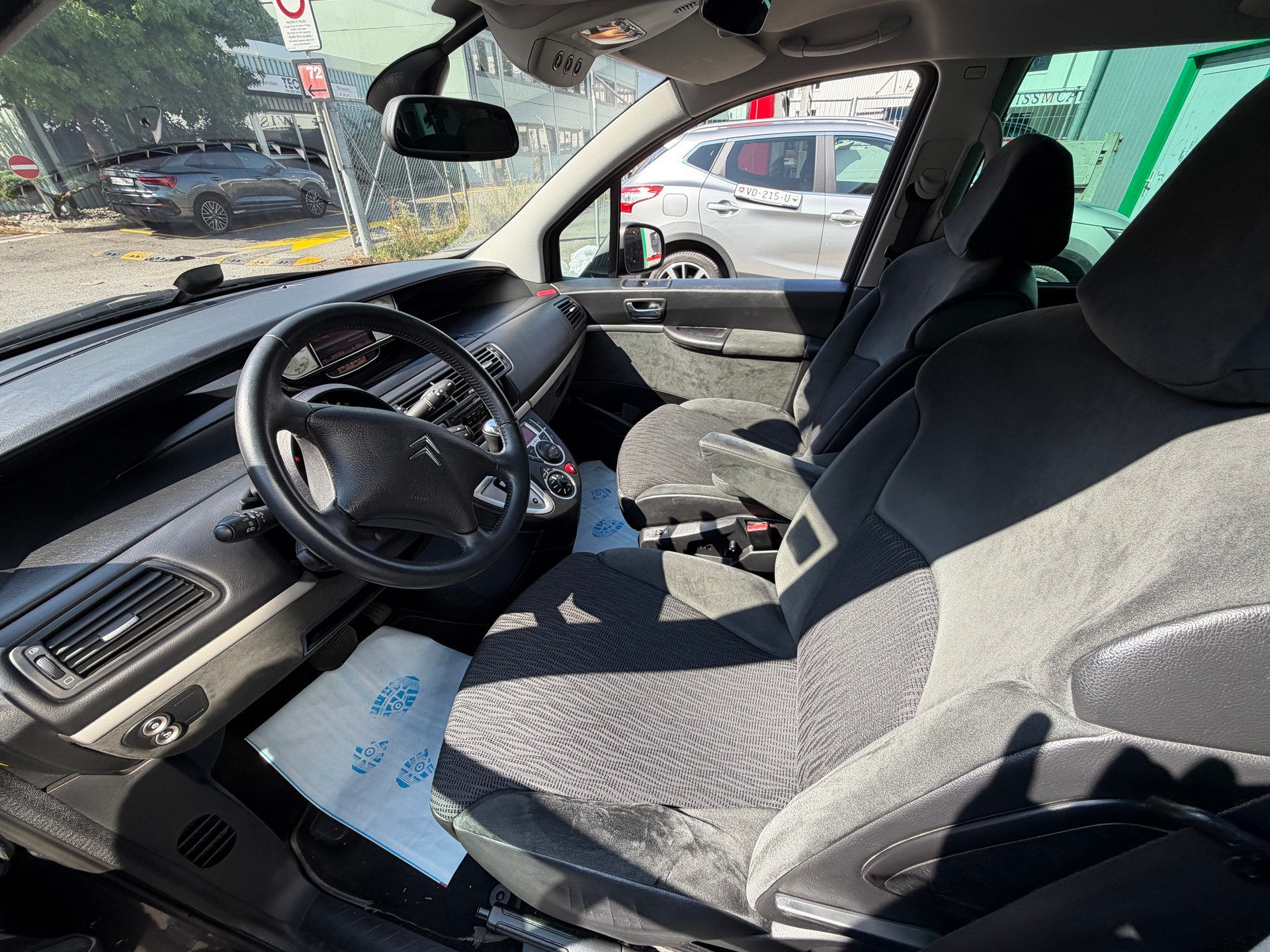 CITROEN C8 2.0 16V HDi Séduction Automatic-image-12